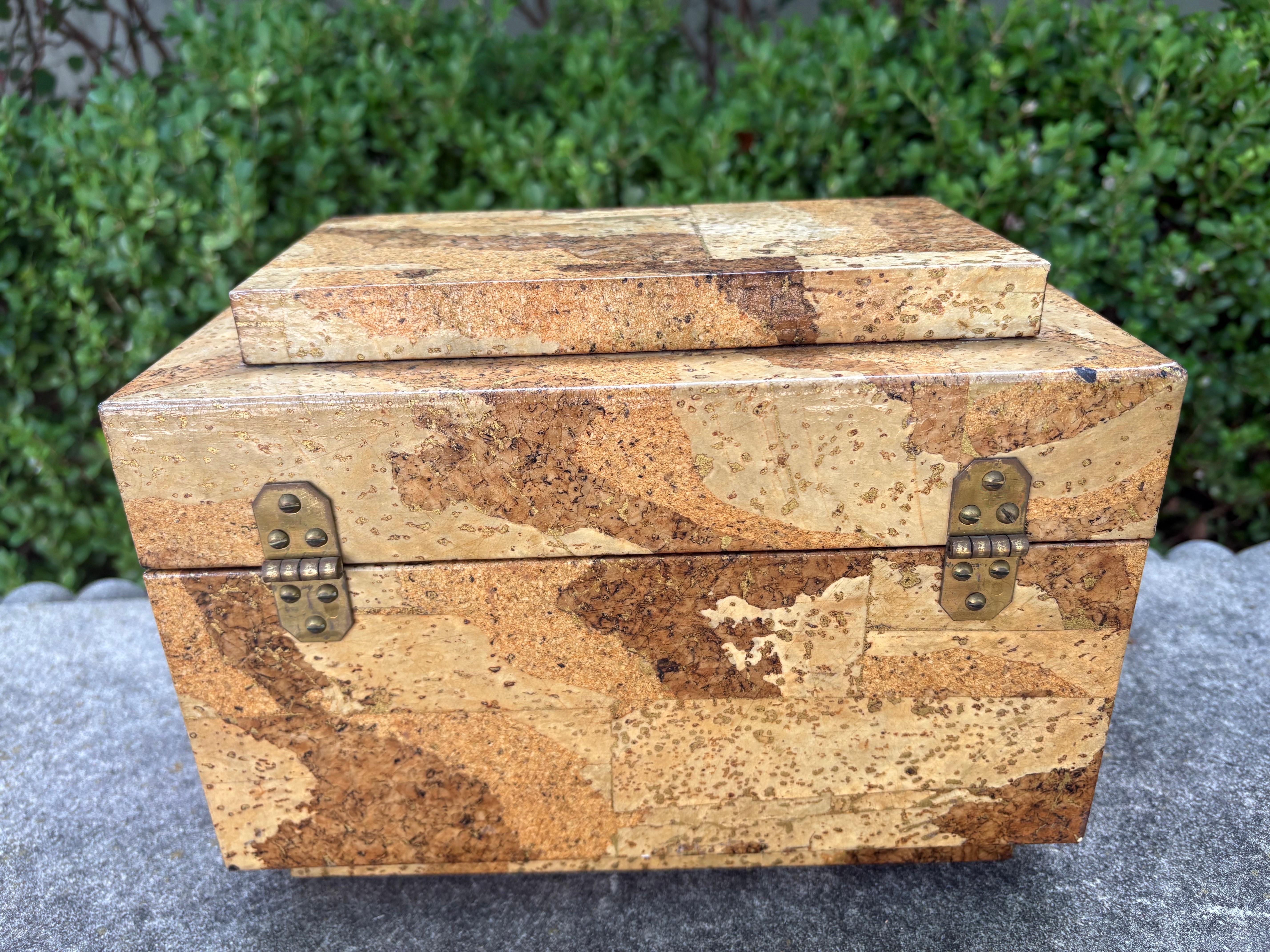 Maitland Smith Decorative Box In Good Condition For Sale In Houston, TX