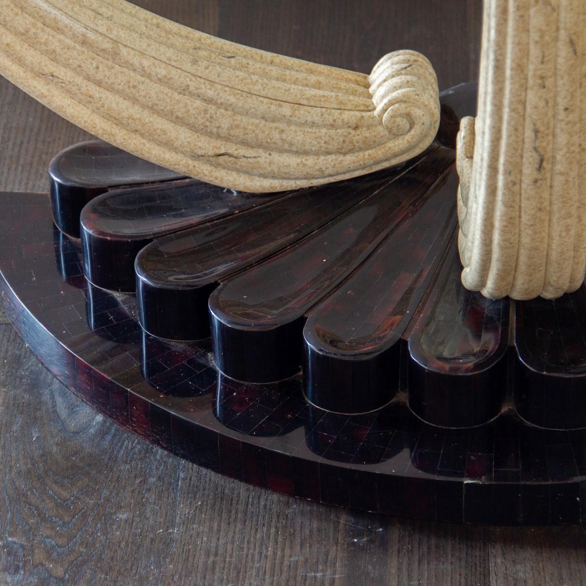 Maitland Smith Designed Console Table in Tortoiseshell Veneer, 1980s In Good Condition In Donhead St Mary, Wiltshire