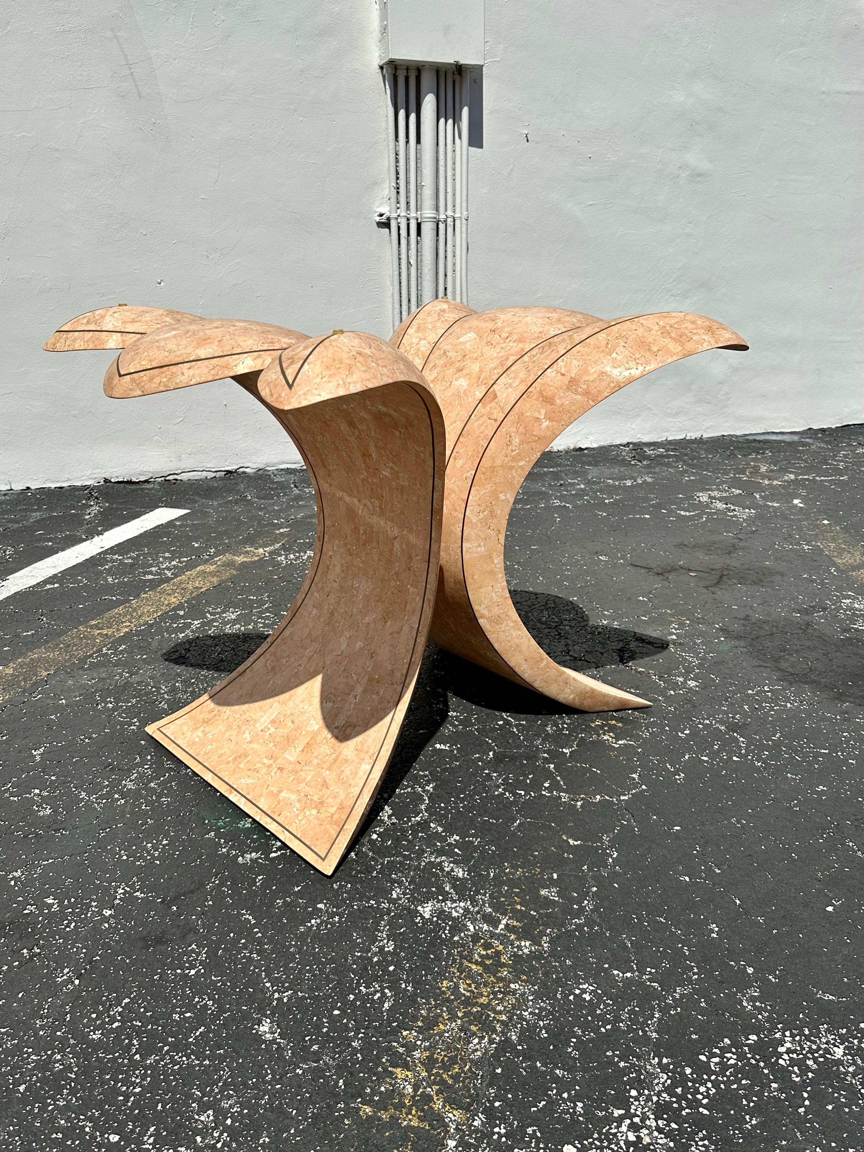 Table de salle à manger Maitland-Smith en travertin et incrustation de laiton en vente 5