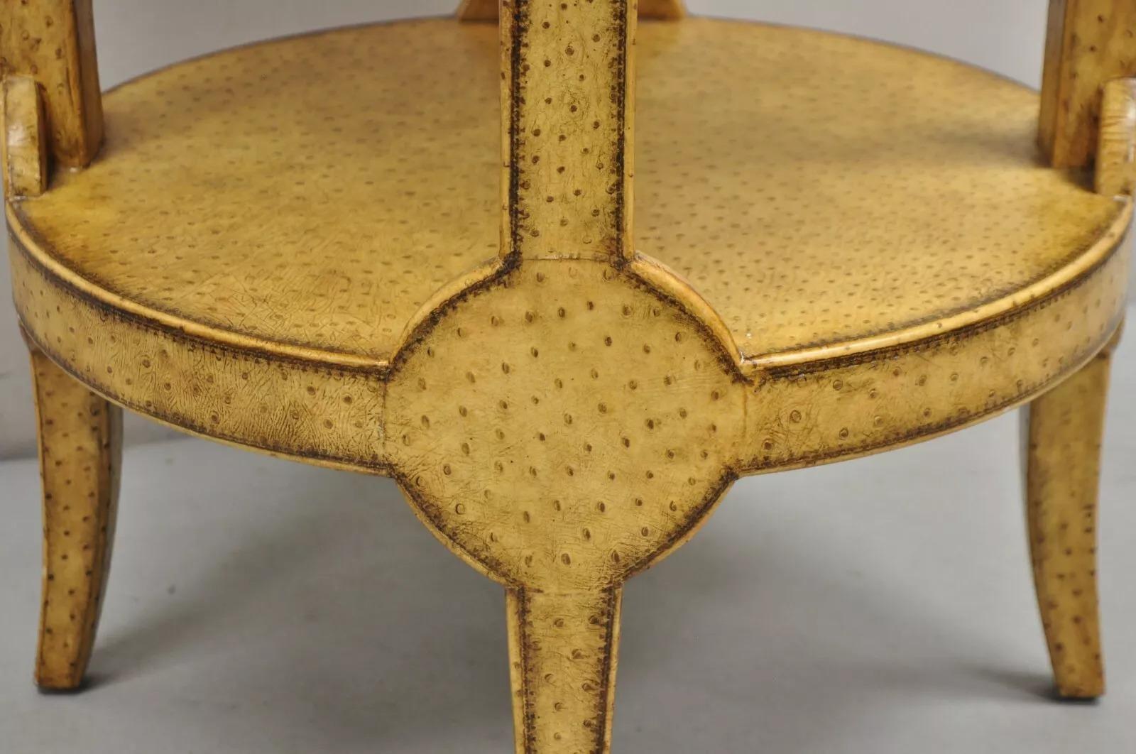 Legno Tavolino da salotto Maitland Smith in finta pelle di struzzo Gueridon Hollywood Regency in vendita