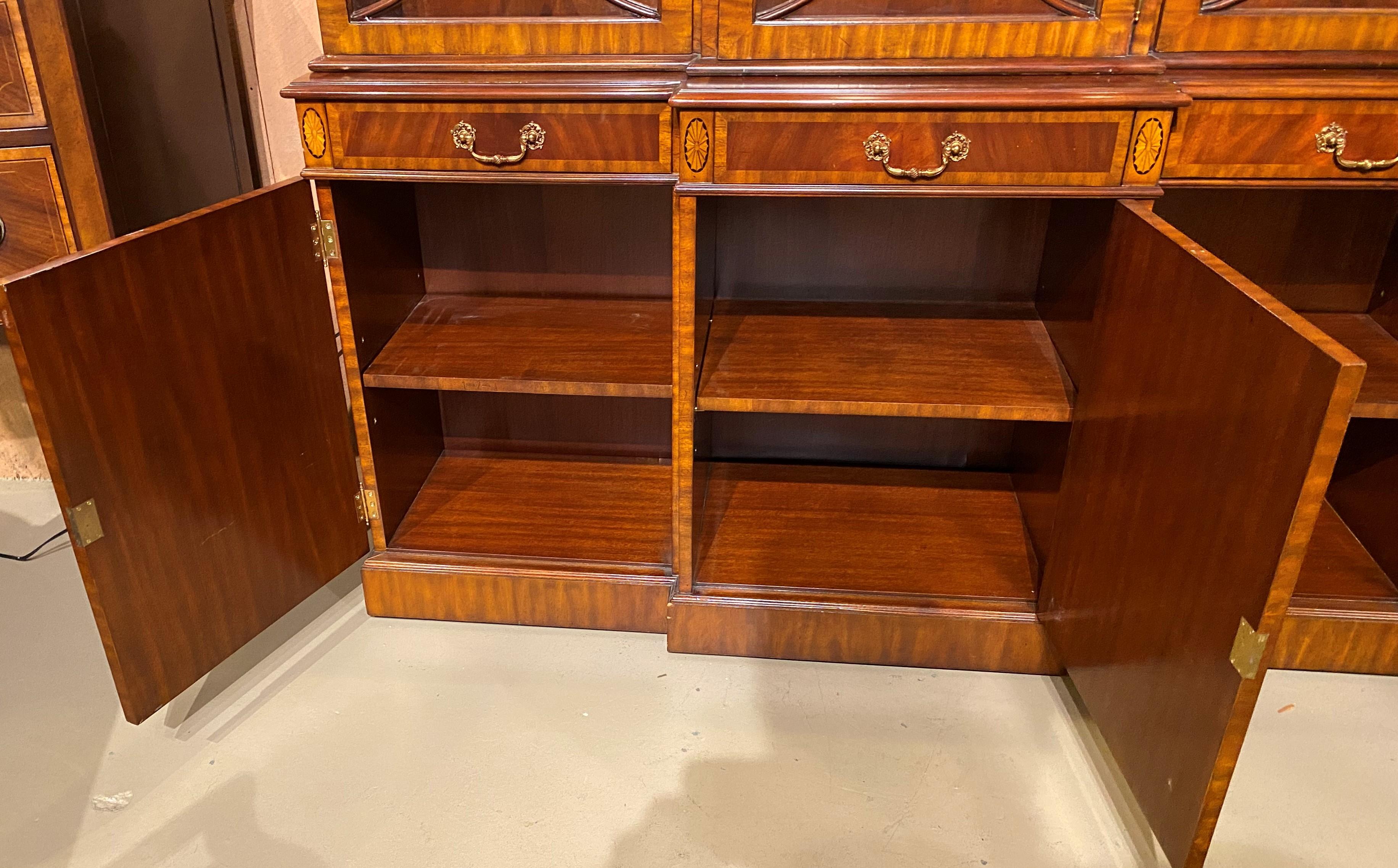 20th Century Maitland-Smith Federal Style Mahogany Lighted Breakfront Bookcase/China Cabinet