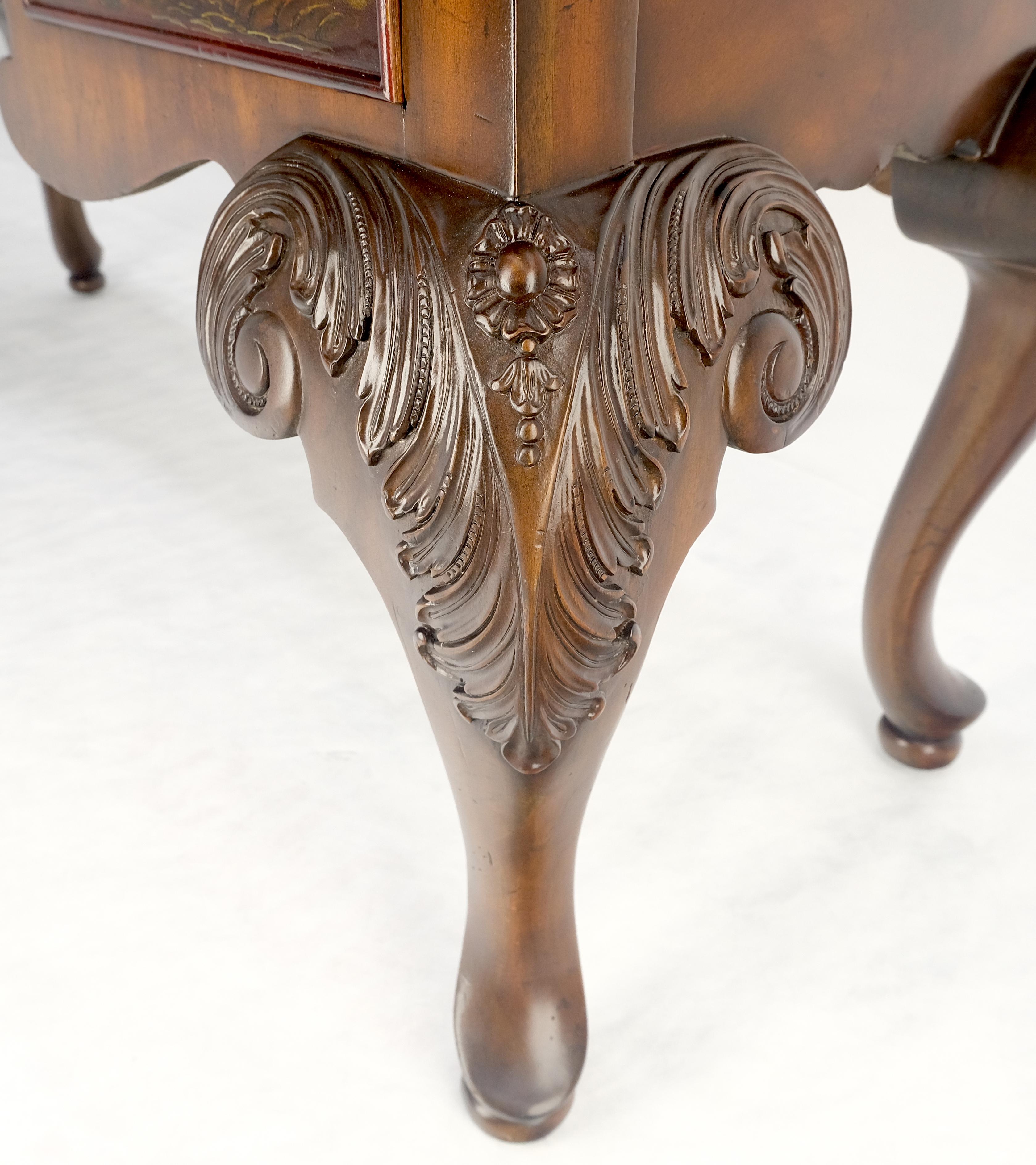 Maitland Smith Finemente intagliato Due cassetti intagliati Chinoiserie Console Sideboard MINT in vendita 1