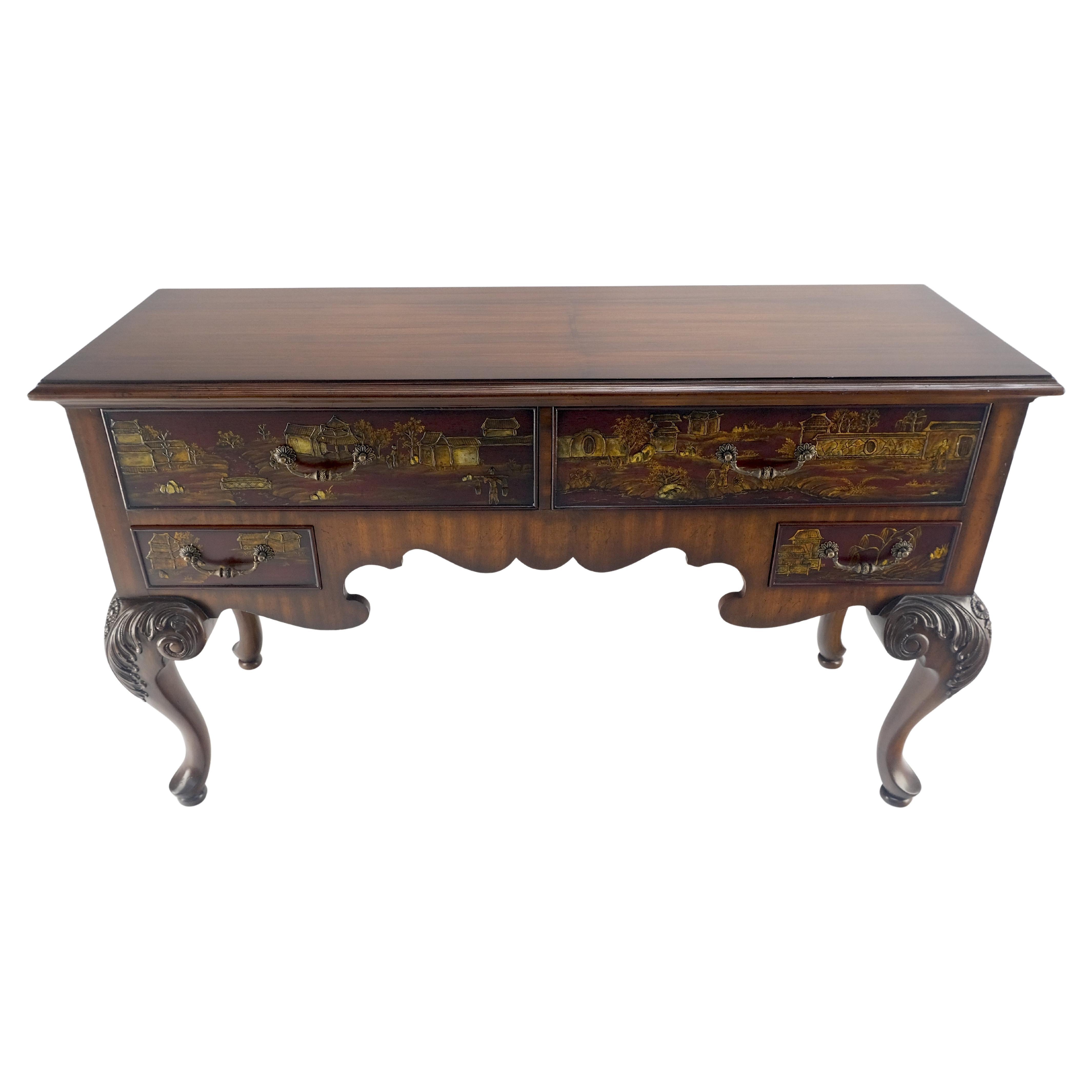 Maitland Smith Finemente intagliato Due cassetti intagliati Chinoiserie Console Sideboard MINT in vendita
