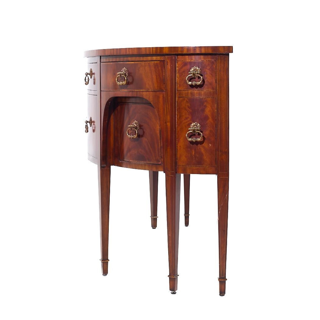 Maitland Smith Flame Mahogany Curved Front Sideboard Credenza Buffet Server In Good Condition For Sale In Countryside, IL