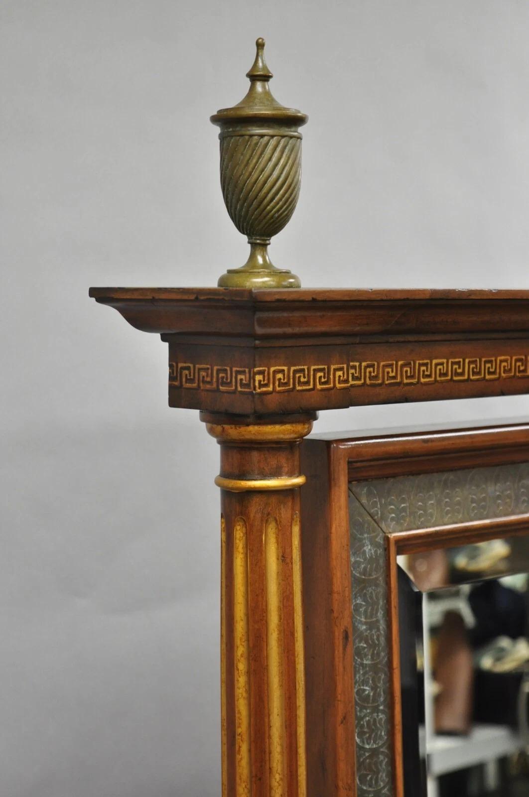 Miroir de chevet Maitland Smith, style Empire français, en acajou, avec un grand pied en forme de patte. en vente 1