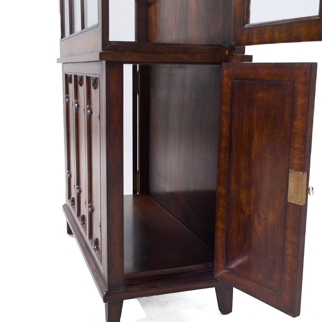 Mobile libreria in mogano di Maitland Smith Gothic Revival in vendita 1