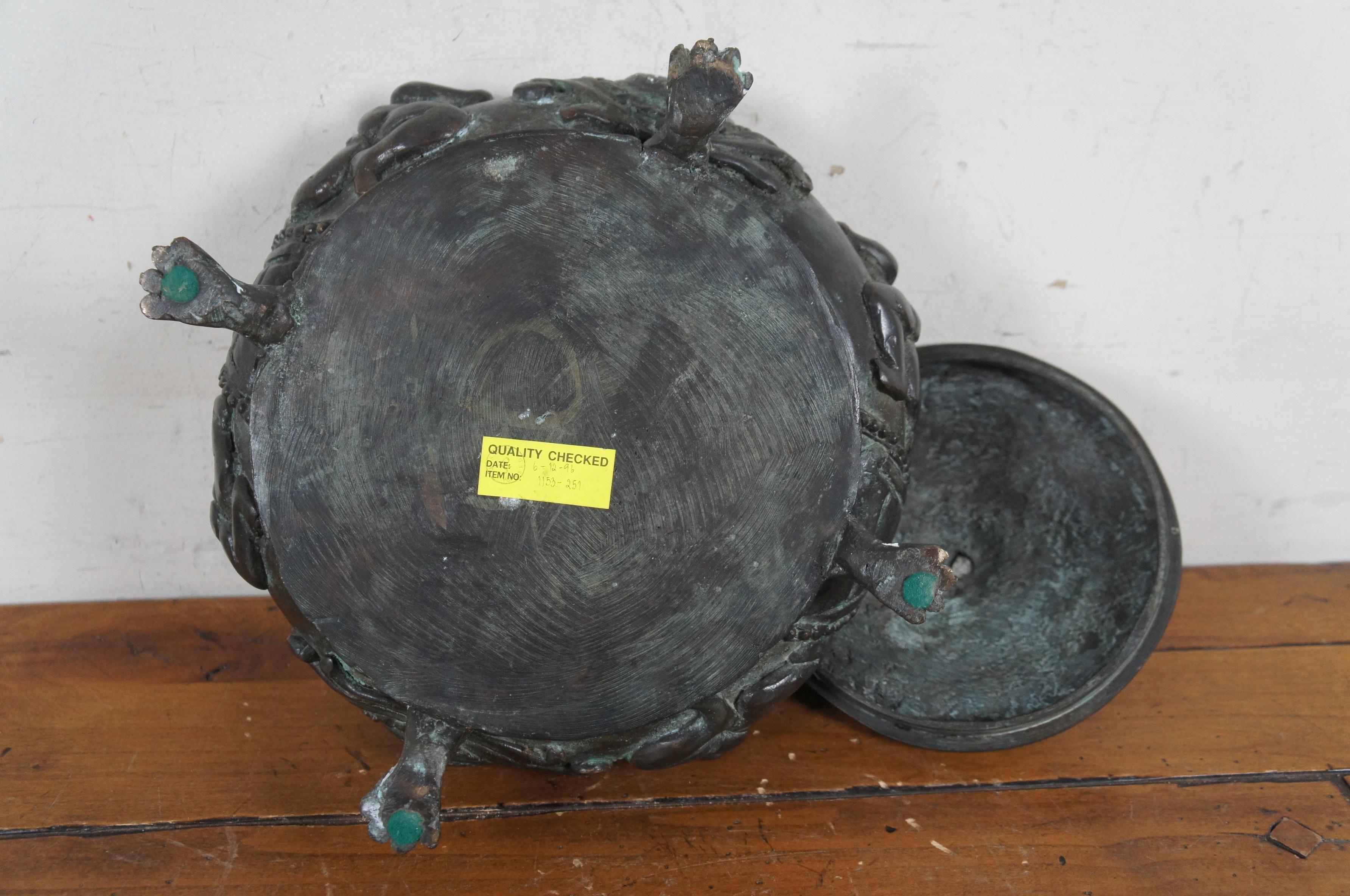 Boîte à compote néoclassique Maitland Smith en bronze lourd représentant un chérubin et une tournesol de 12 pouces en vente 3