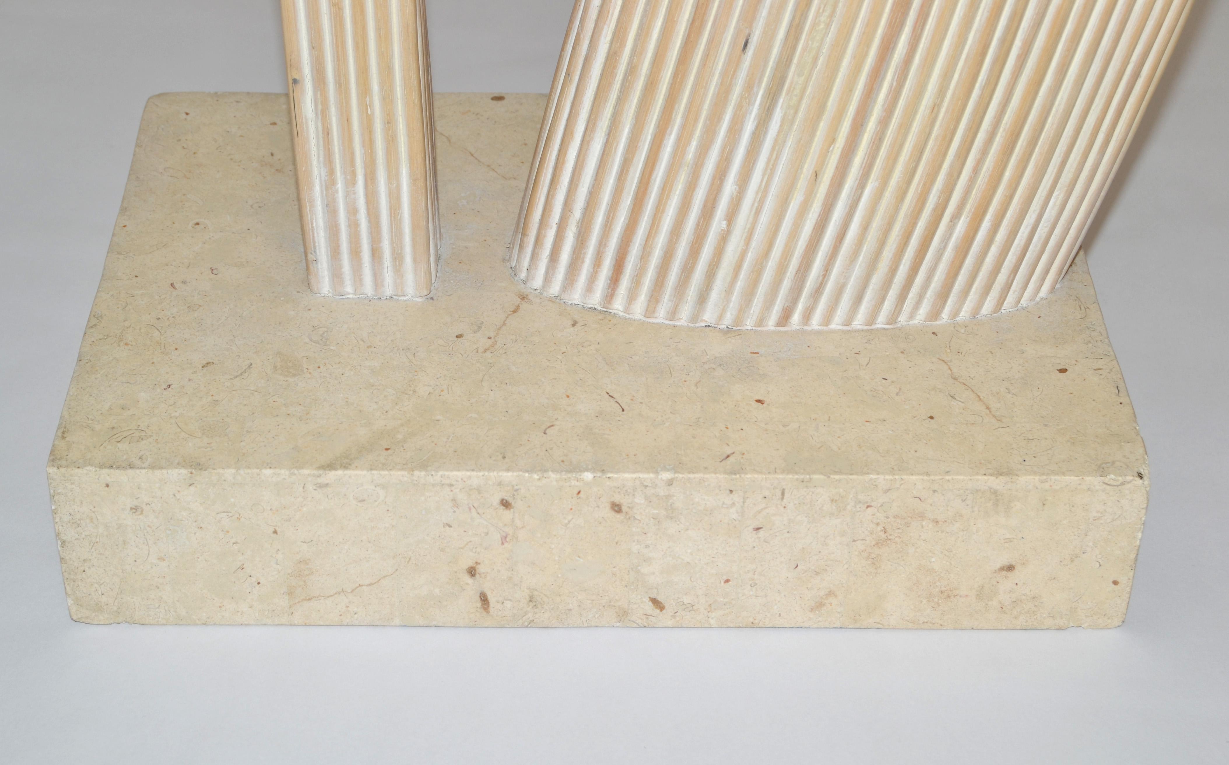 Scultura di uccello in rattan di Maitland Smith Hollywood Regency in pietra tessellata e ottone in vendita 5