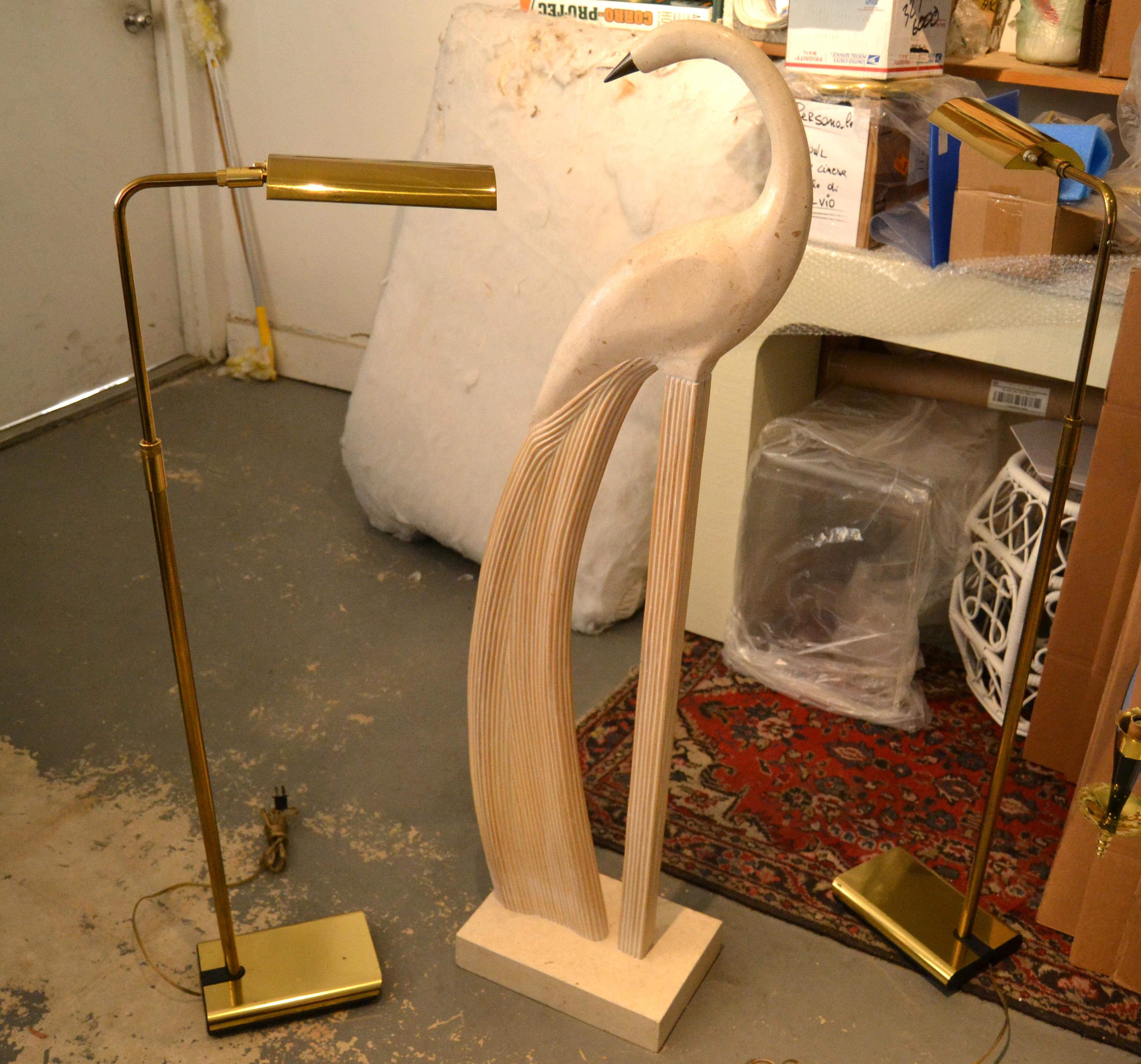 Scultura di uccello in rattan di Maitland Smith Hollywood Regency in pietra tessellata e ottone in vendita 2