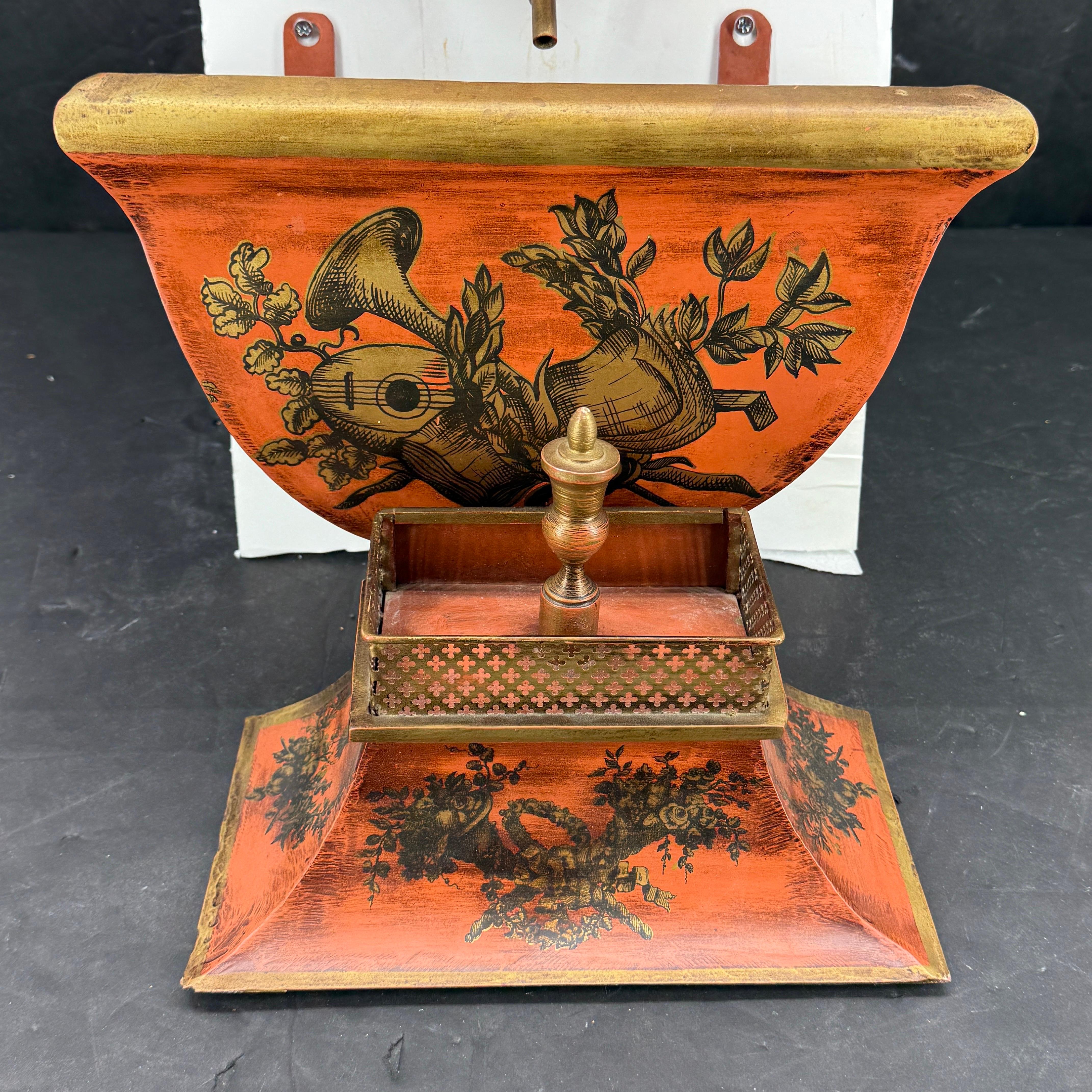 Maitland Smith Italienische Wandskulptur aus Zinn Lavabo, 3er-Set, Lavabo im Angebot 9