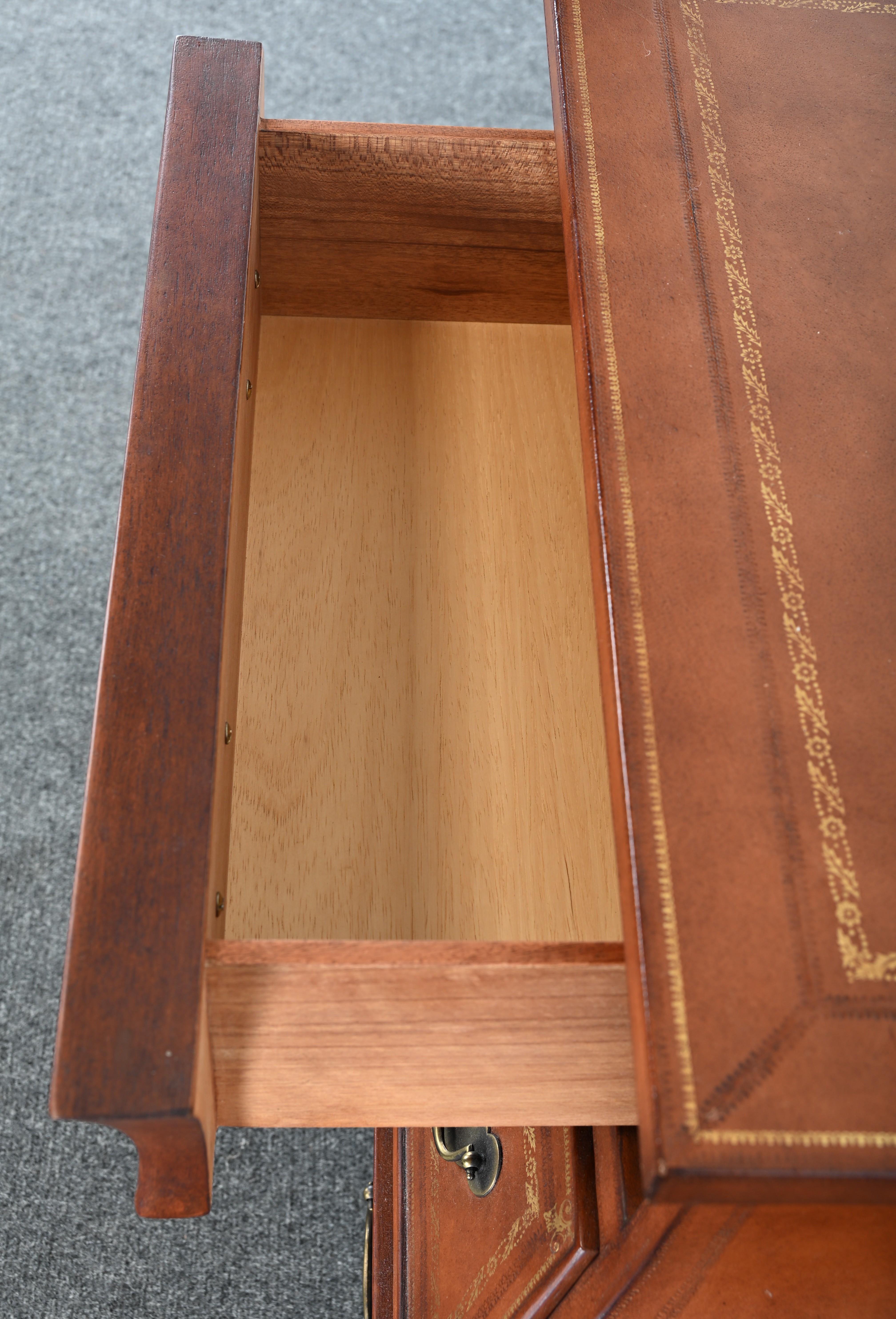 Maitland Smith Leather Bombe Baker-Style Chest For Sale 9