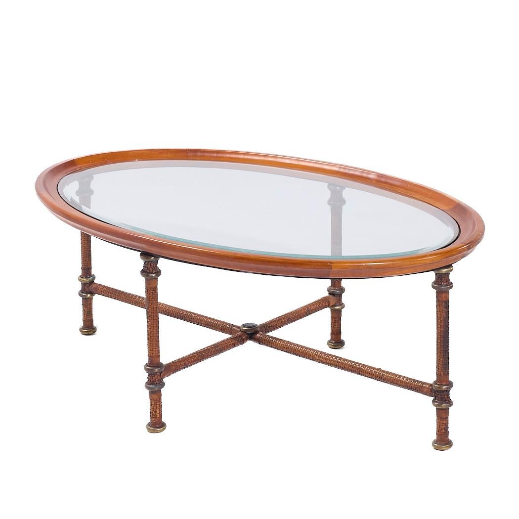 XXIe siècle et contemporain Table basse ovale en cuir, verre et acajou Maitland Smith en vente