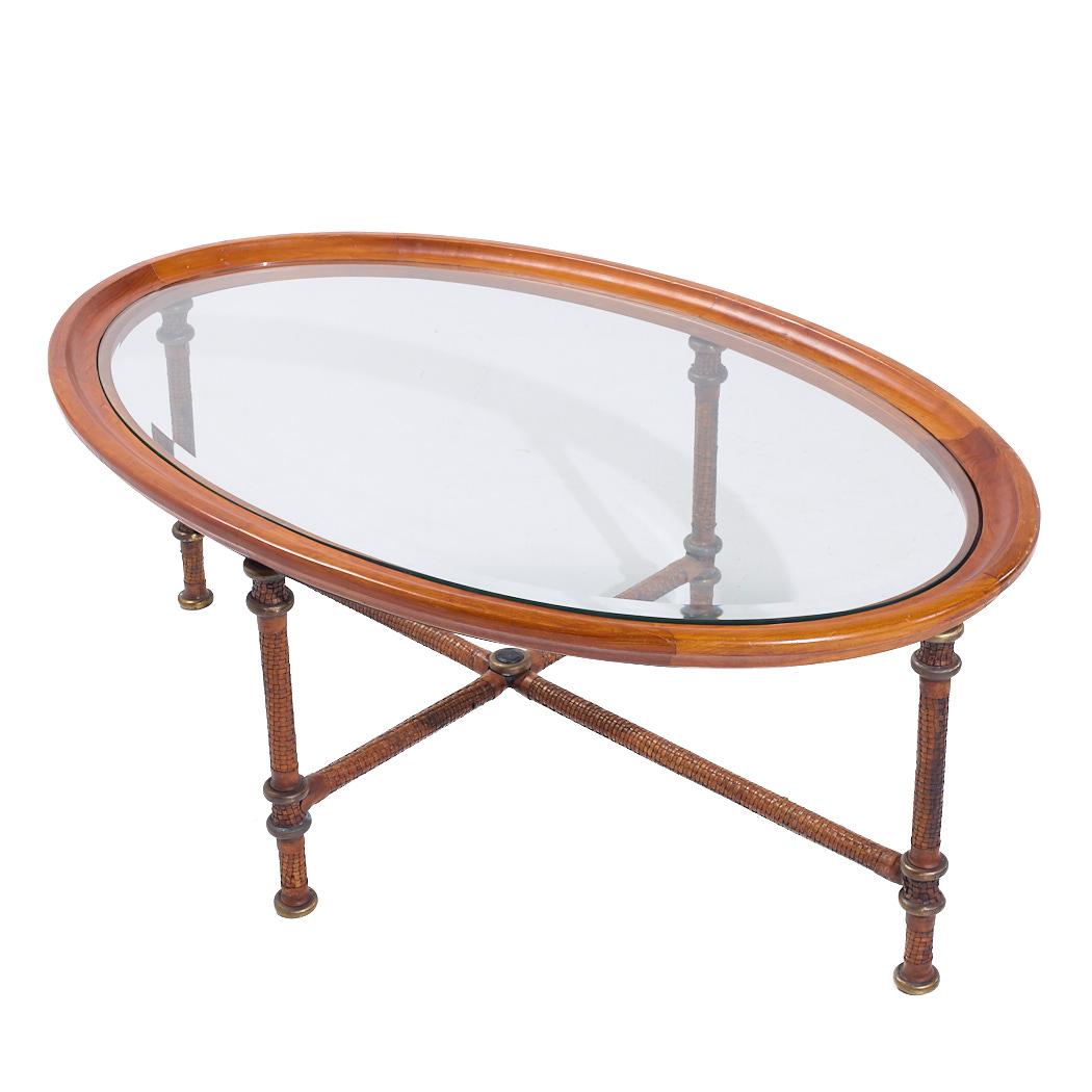 Acajou Table basse ovale en cuir, verre et acajou Maitland Smith en vente