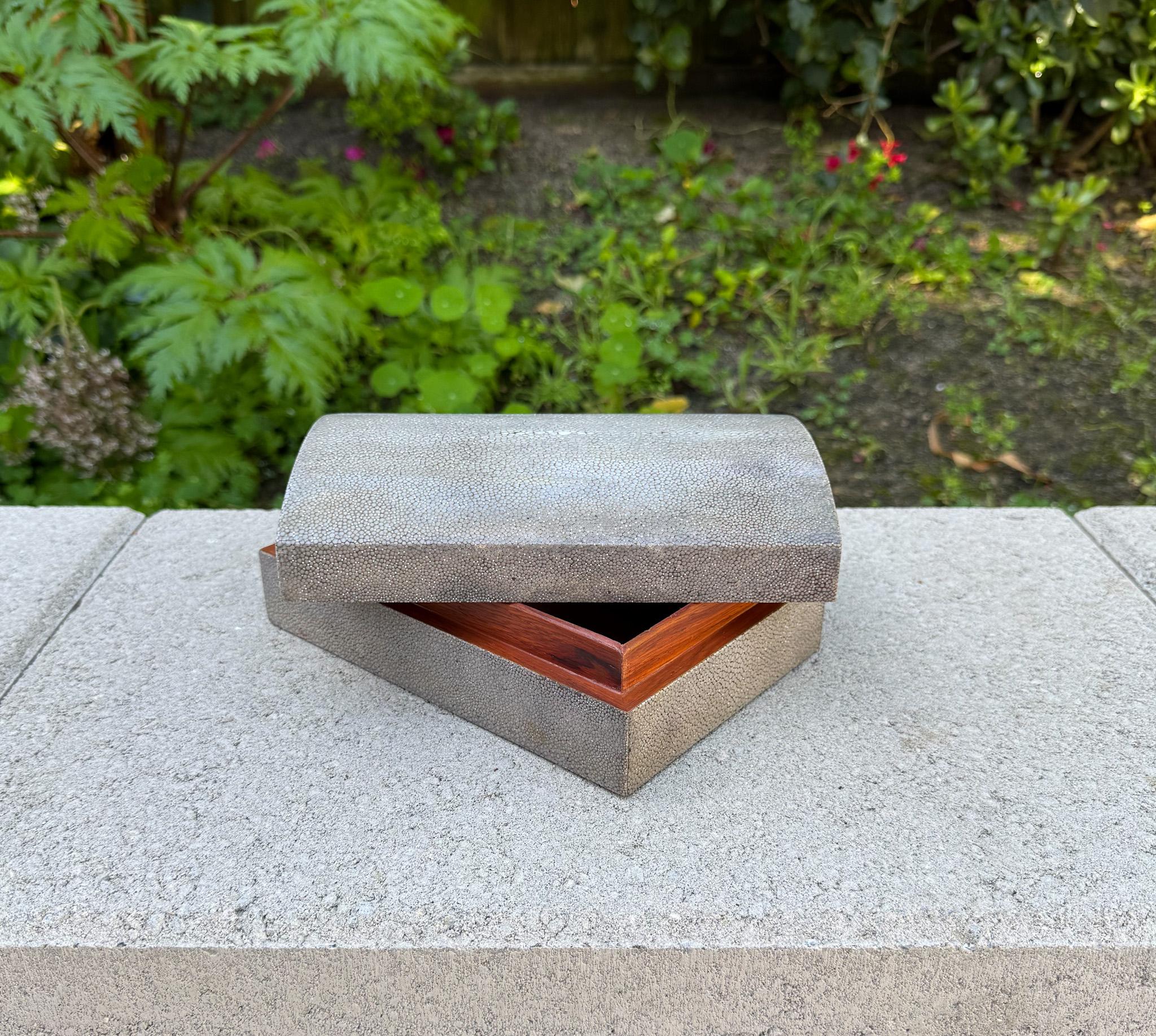 Caja de piel de zapa con tapa Maitland Smith, c.1985 en Bueno estado para la venta en San Juan Capistrano, CA