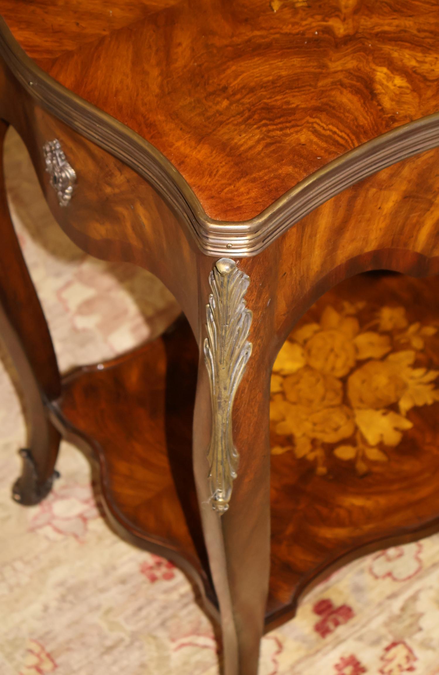 Maitland Smith Louis XV Style Mahogany Ormolu Mounted Cocktail End Table For Sale 8