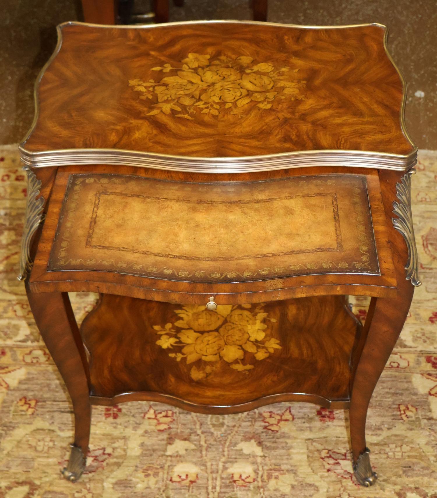 Maitland Smith Louis XV Style Mahogany Ormolu Mounted Cocktail End Table For Sale 1