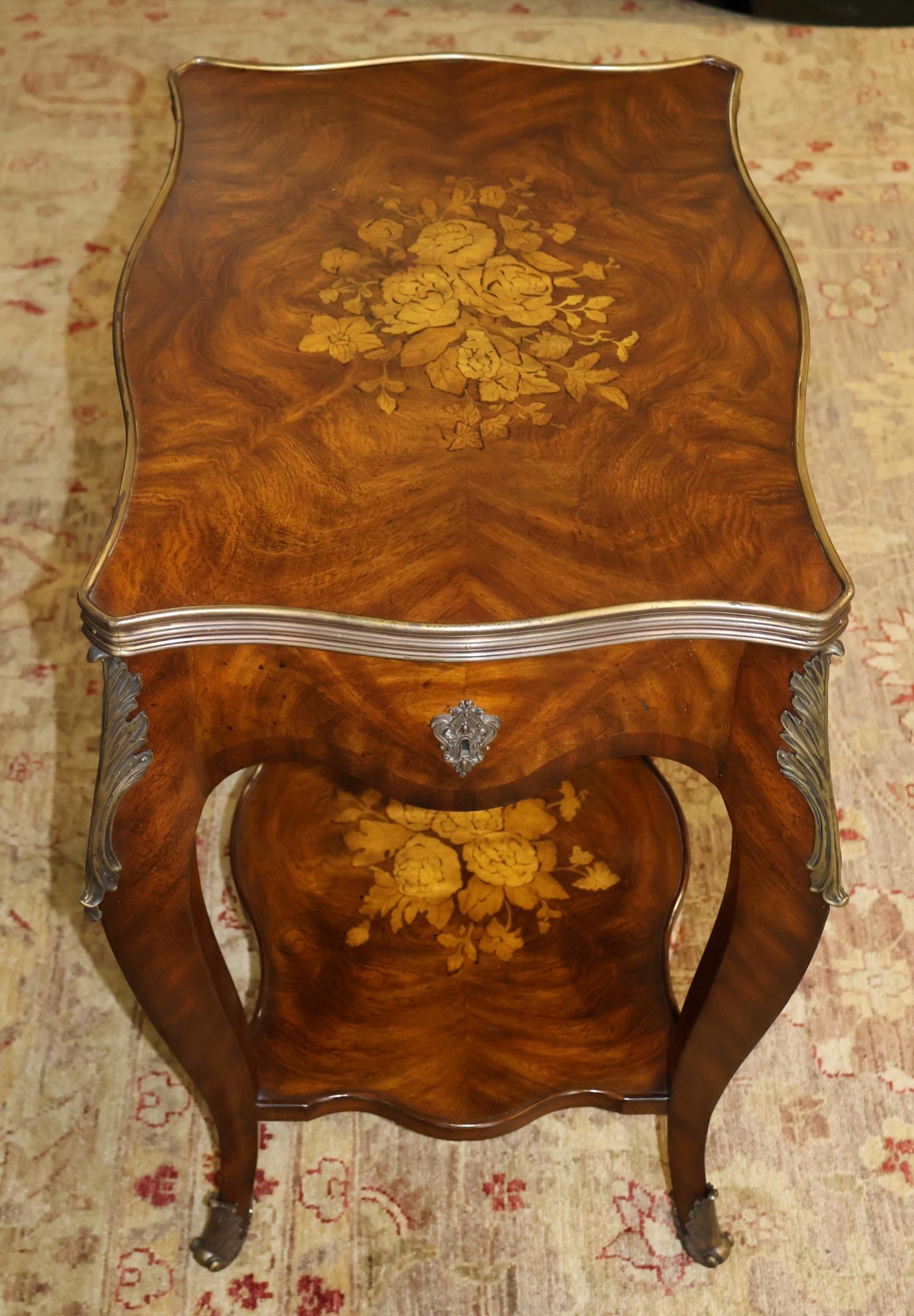 Maitland Smith Louis XV Style Mahogany Ormolu Mounted Cocktail End Table For Sale 3
