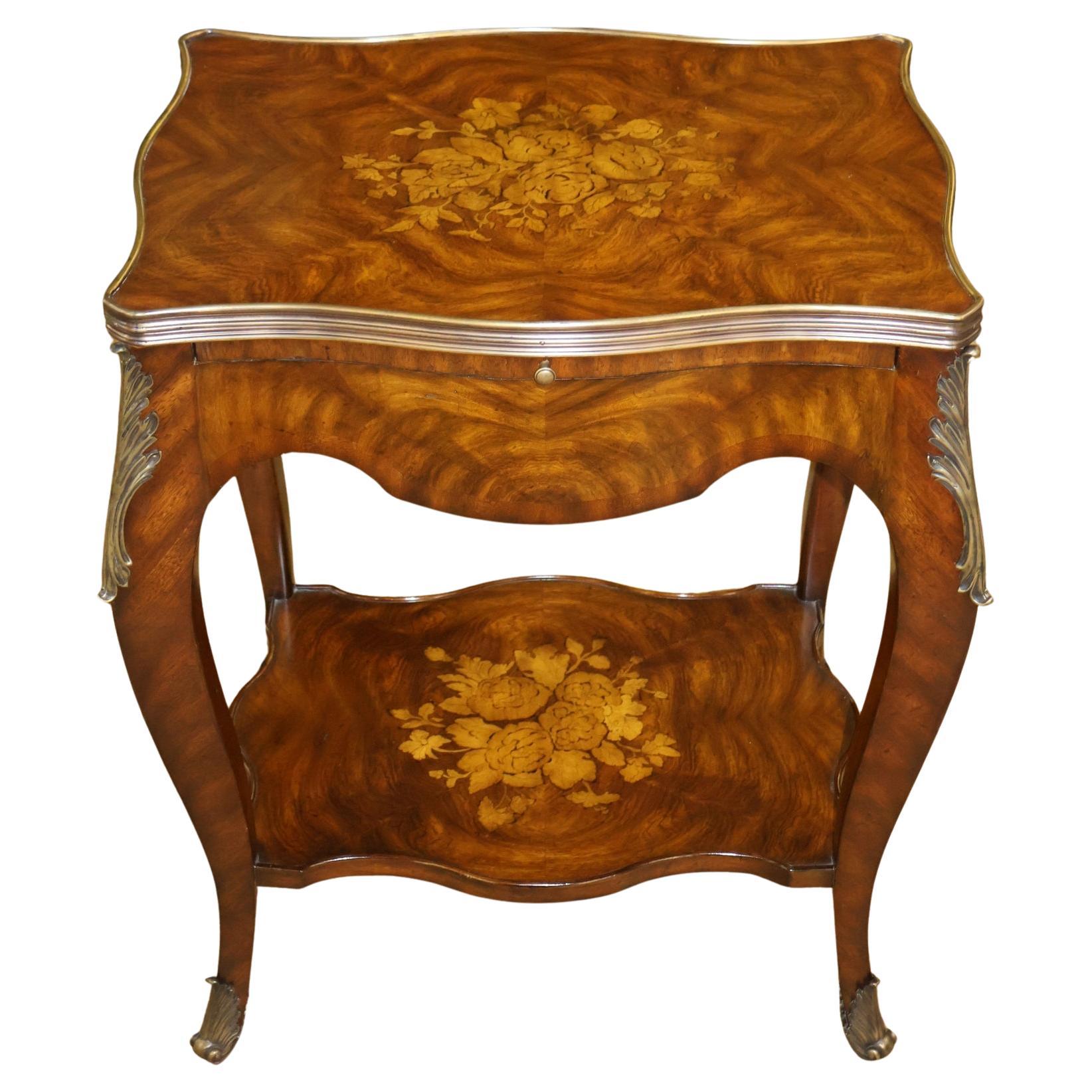 Maitland Smith Cocktail-Beistelltisch aus Mahagoni im Louis-XV-Stil mit Goldbronze-Montierung