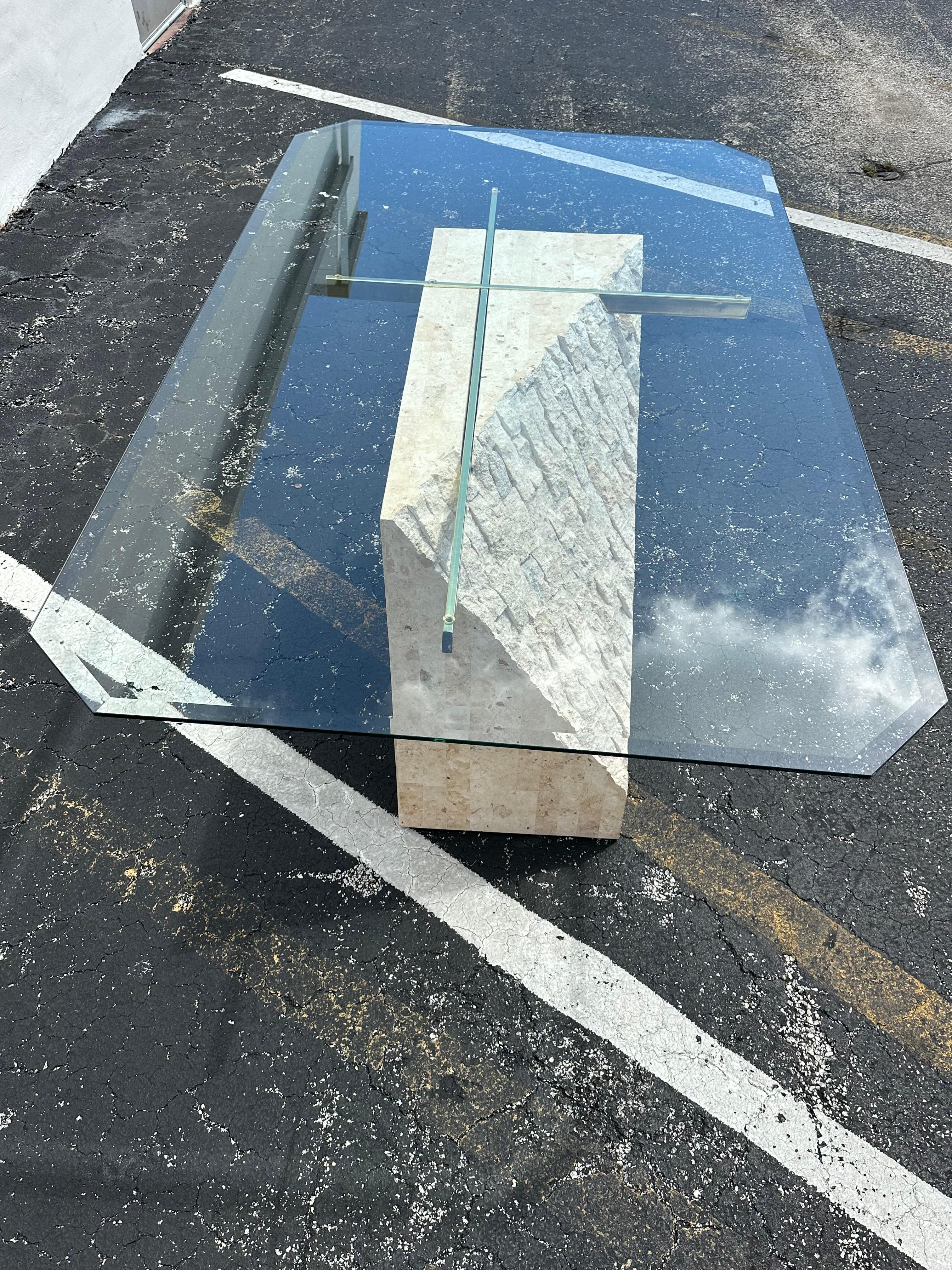 Table de salle à manger Maitland Smith Mactan en laiton tessellé des années 1980 en vente 1
