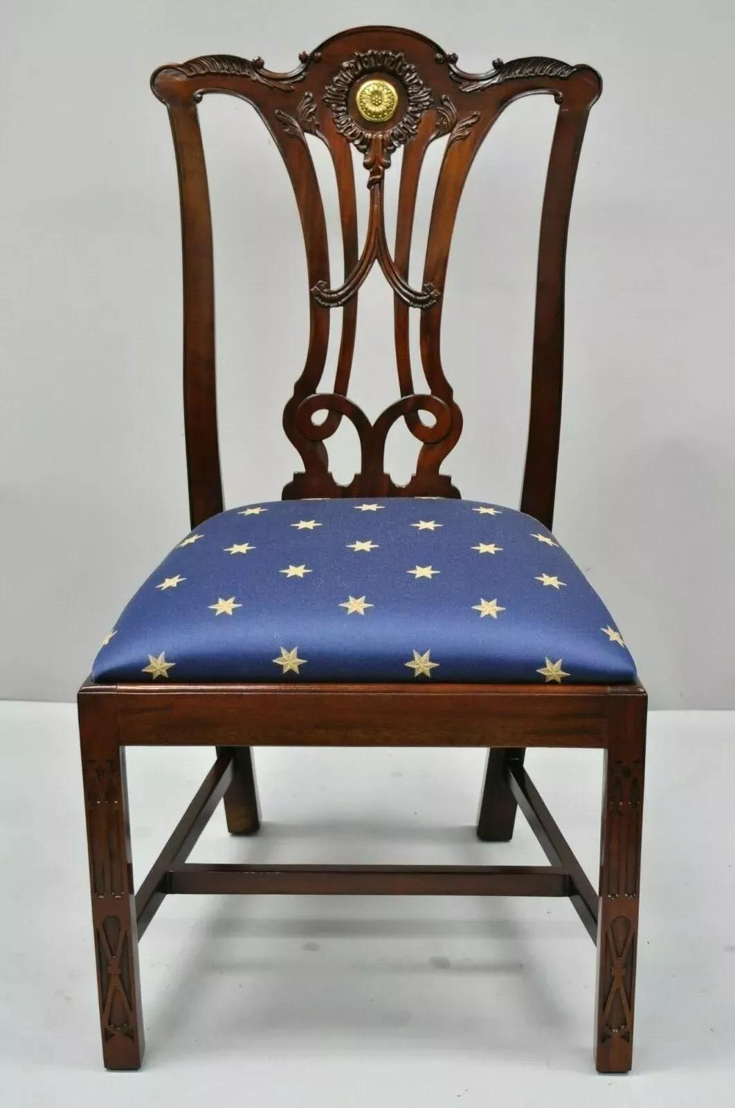 Sconosciuto Sedie da pranzo in stile Chippendale in mogano di Maitland Smith - Set di 6 sedie in ottone e ormeggio in vendita