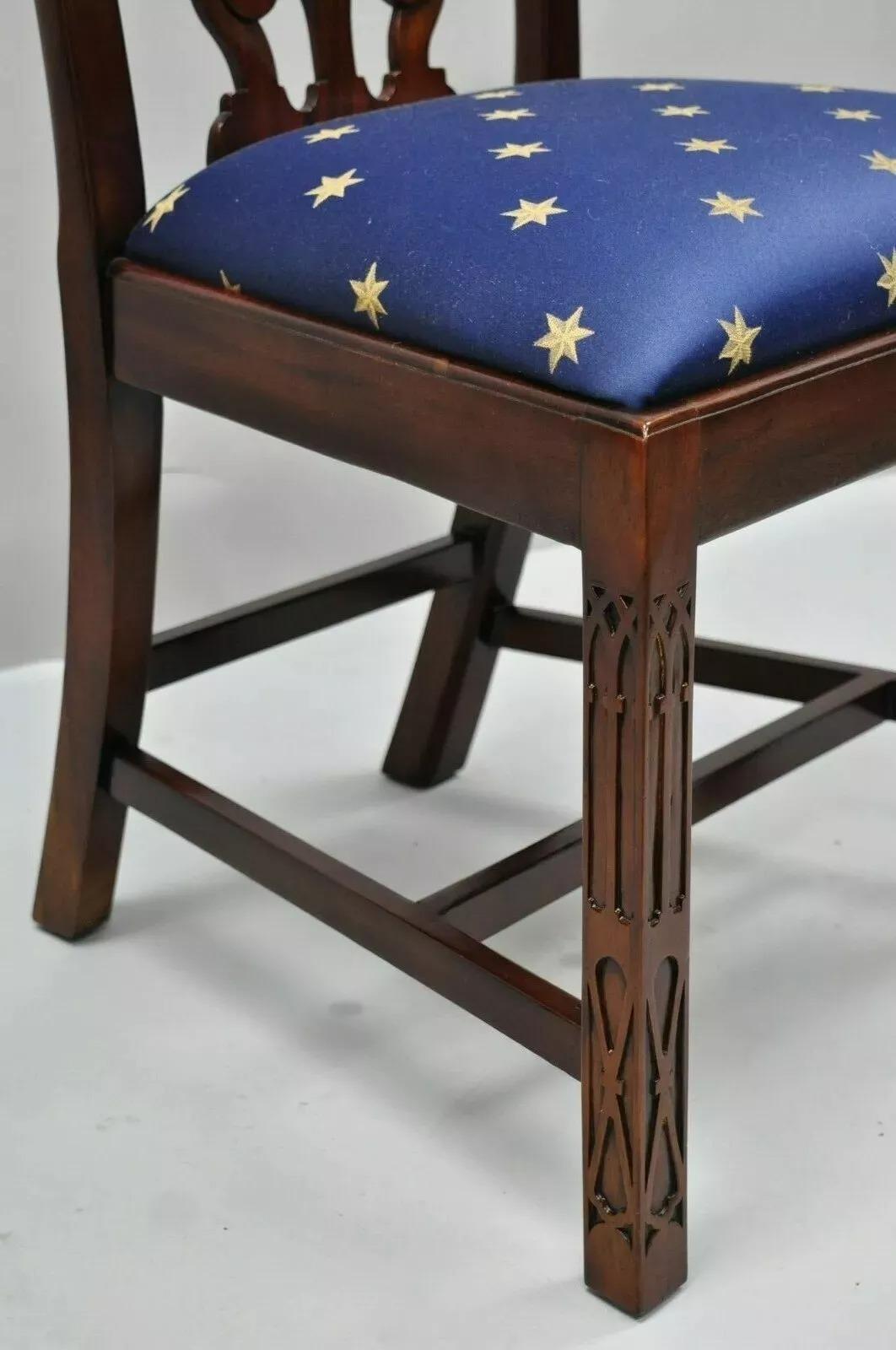 Sedie da pranzo in stile Chippendale in mogano di Maitland Smith - Set di 6 sedie in ottone e ormeggio in vendita 1