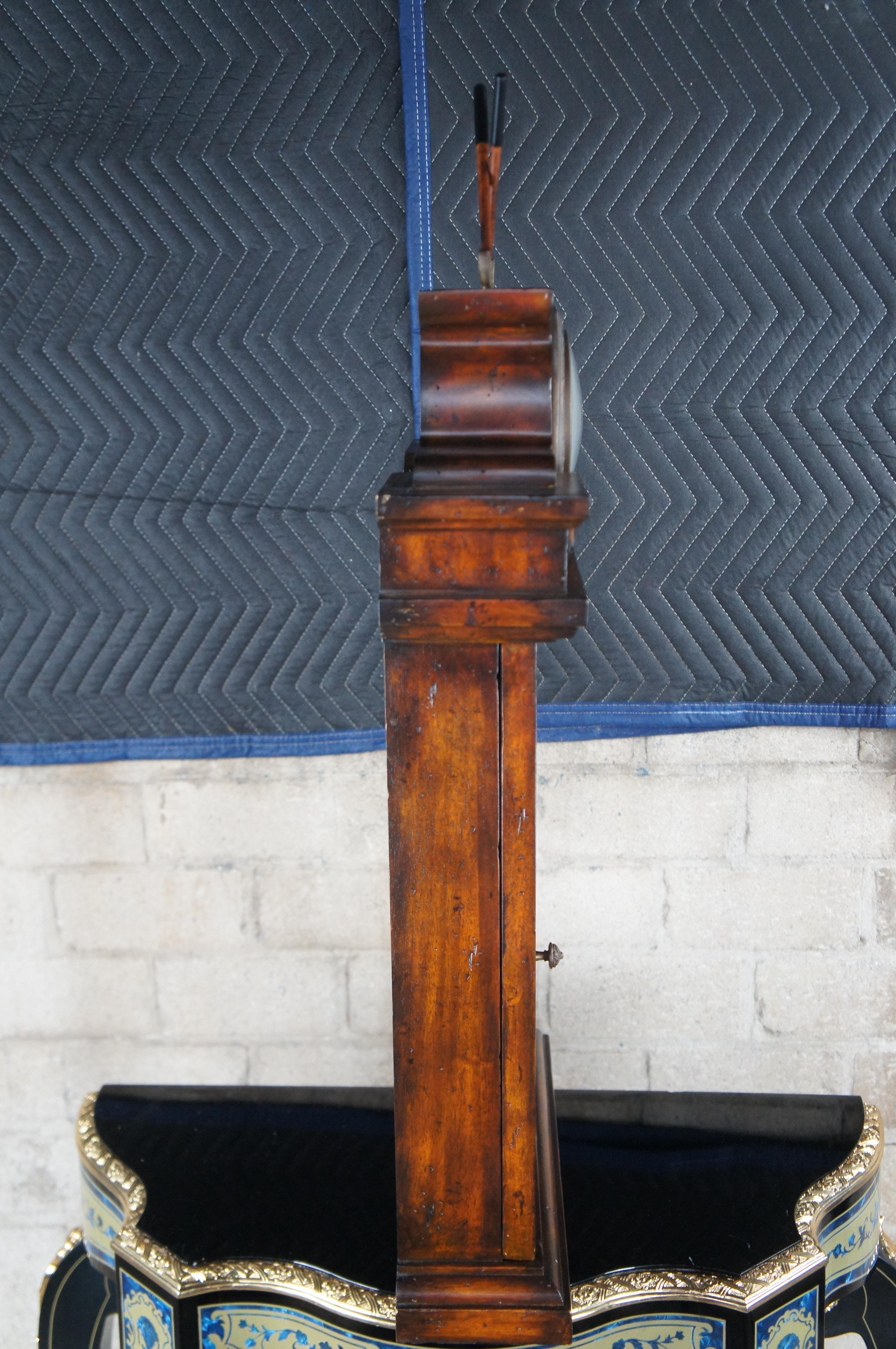 Maitland Smith Reloj alemán de caoba Curio Golf Ball Display Wall Cabinet Case en venta 6