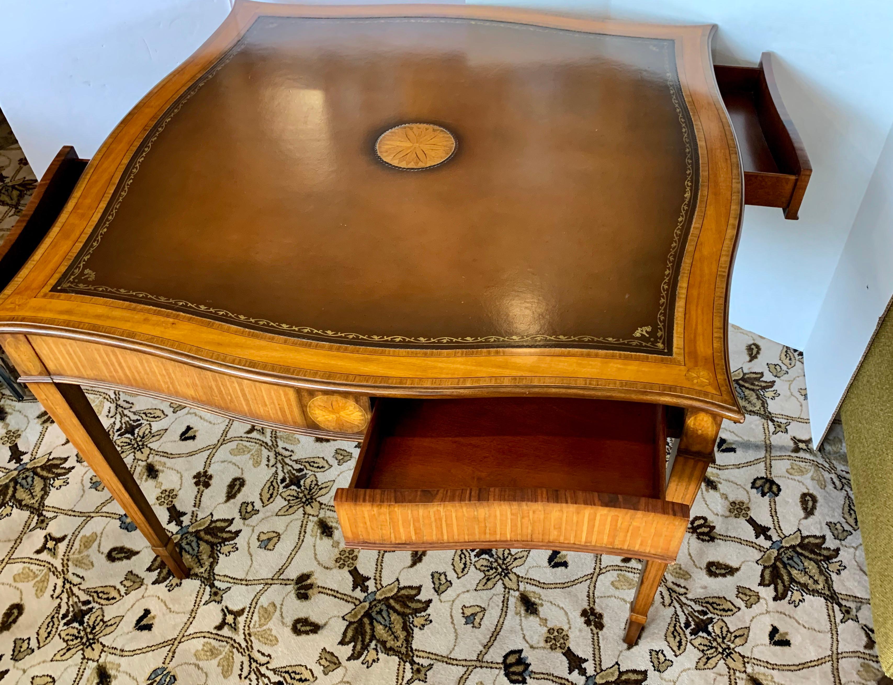 Maitland Smith Mahogany Leather Top Game Table Writing Desk In Good Condition In West Hartford, CT