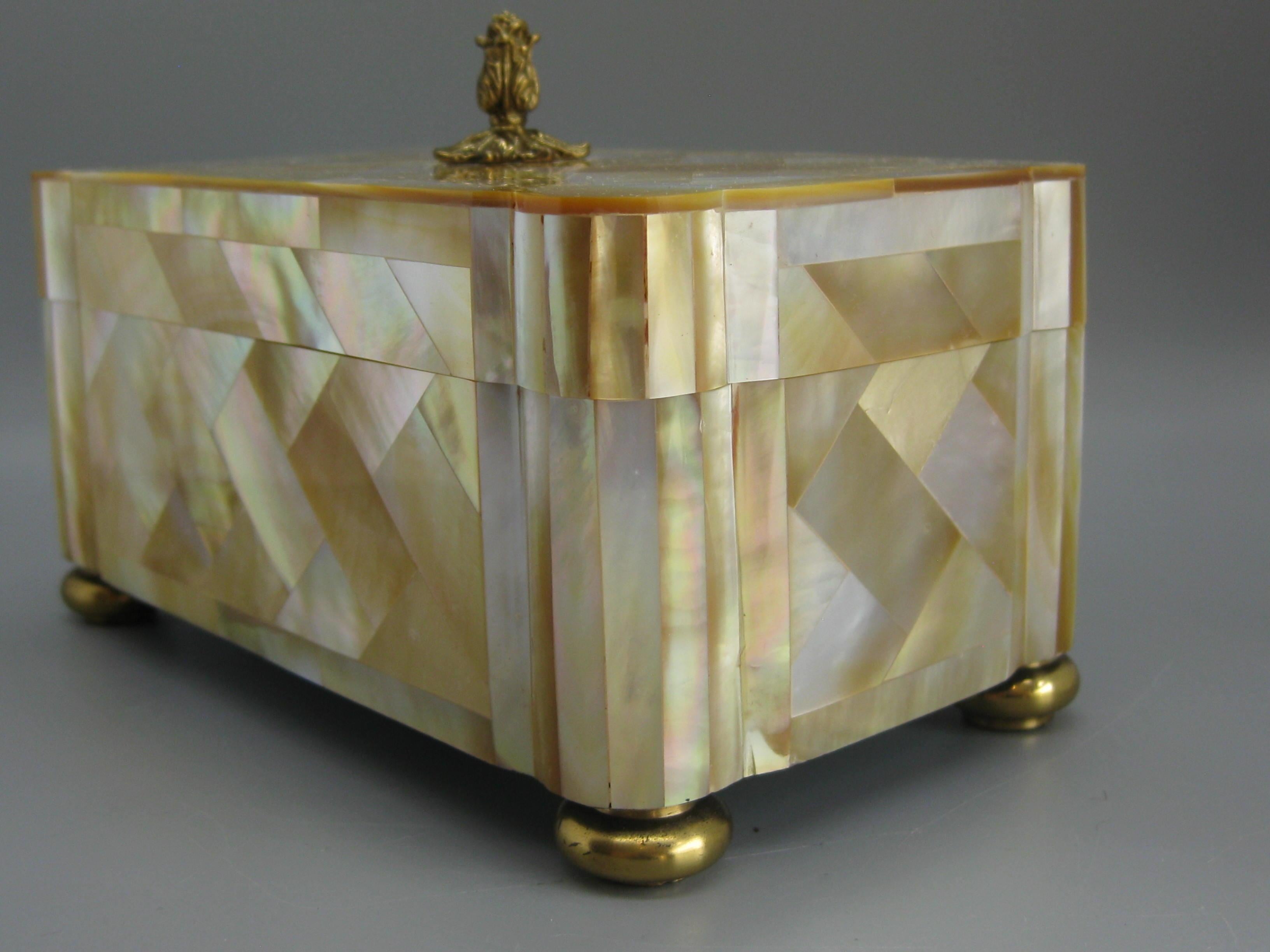 Maitland Smith Mother of Pearl and Brass Tessellated Decorative Wood Stash Box 5