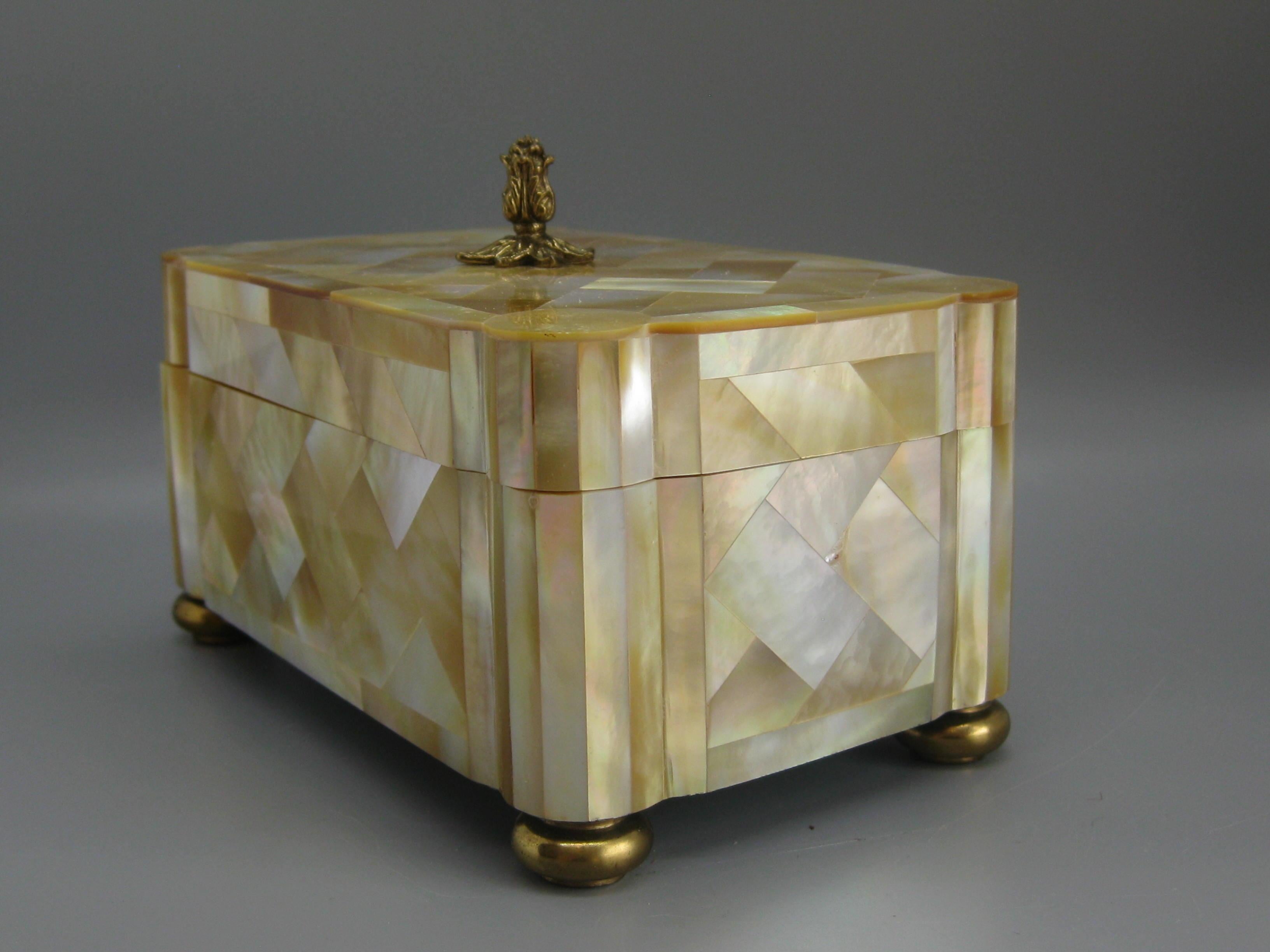 Maitland Smith Mother of Pearl and Brass Tessellated Decorative Wood Stash Box 1