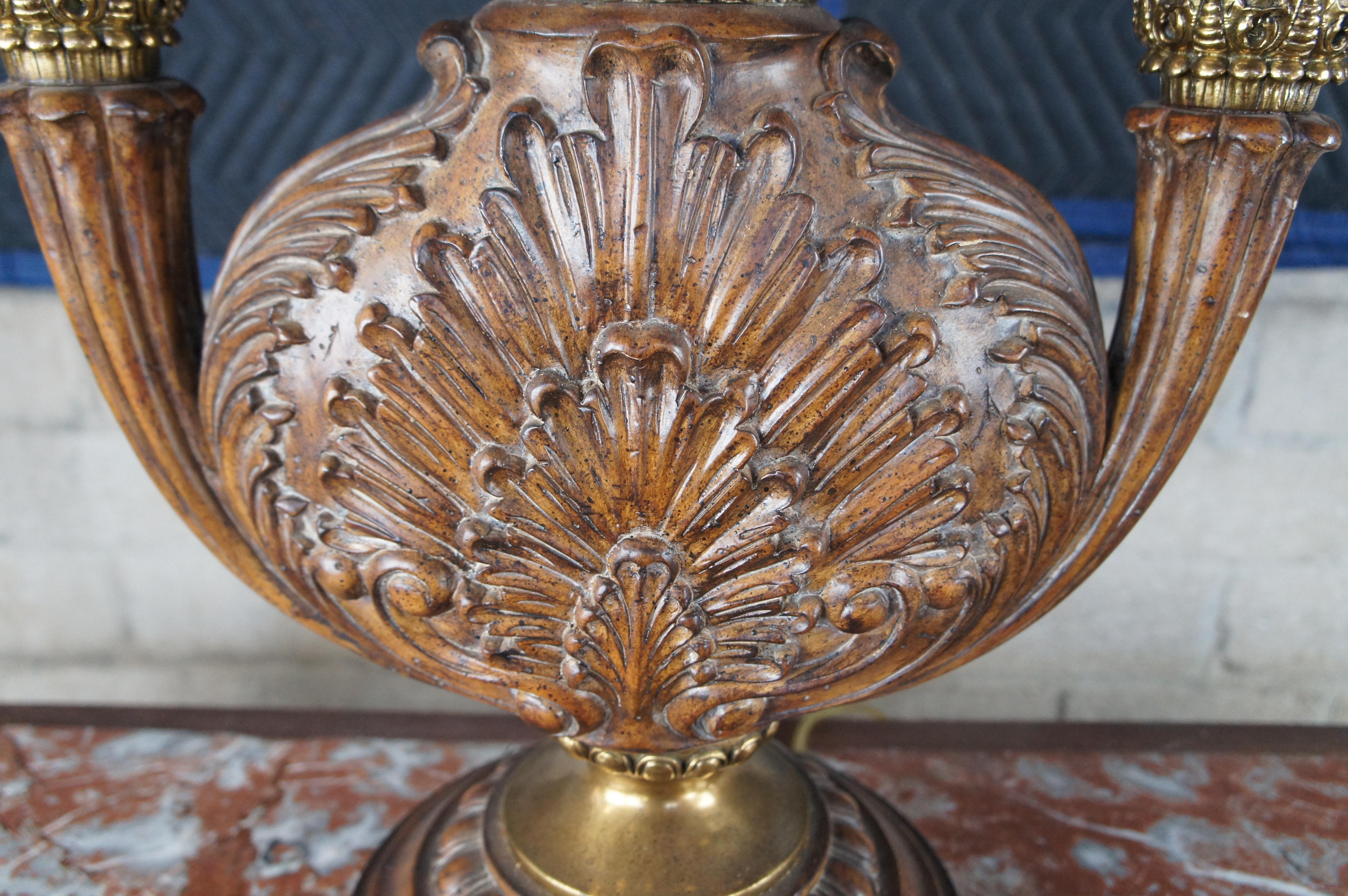 Maitland Smith Candelabro neoclásico tallado en acanto Lámpara de buffet 33 en Bueno estado para la venta en Dayton, OH