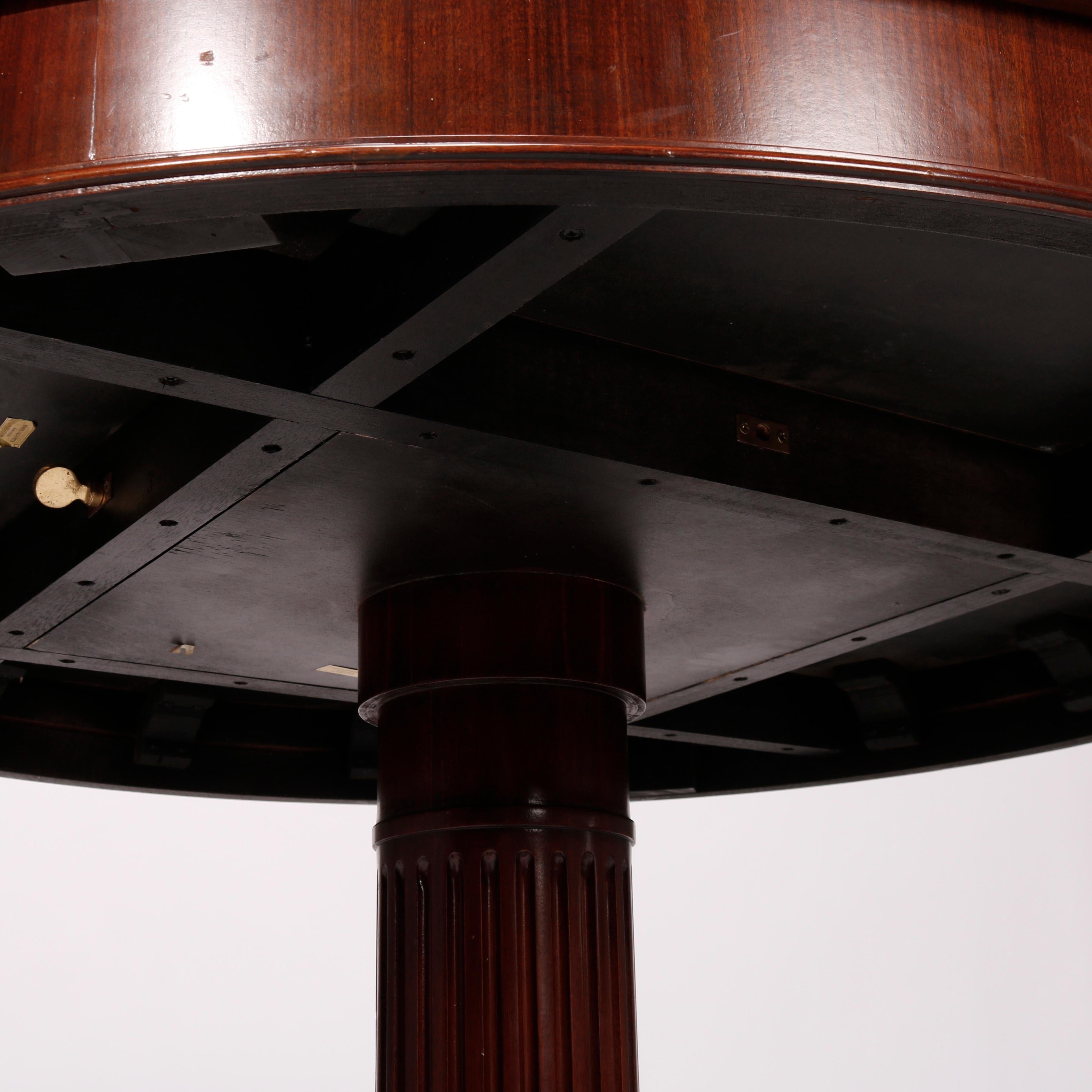 Table centrale néoclassique Maitland Smith en bois de rose, acajou, cuir et laiton en vente 5