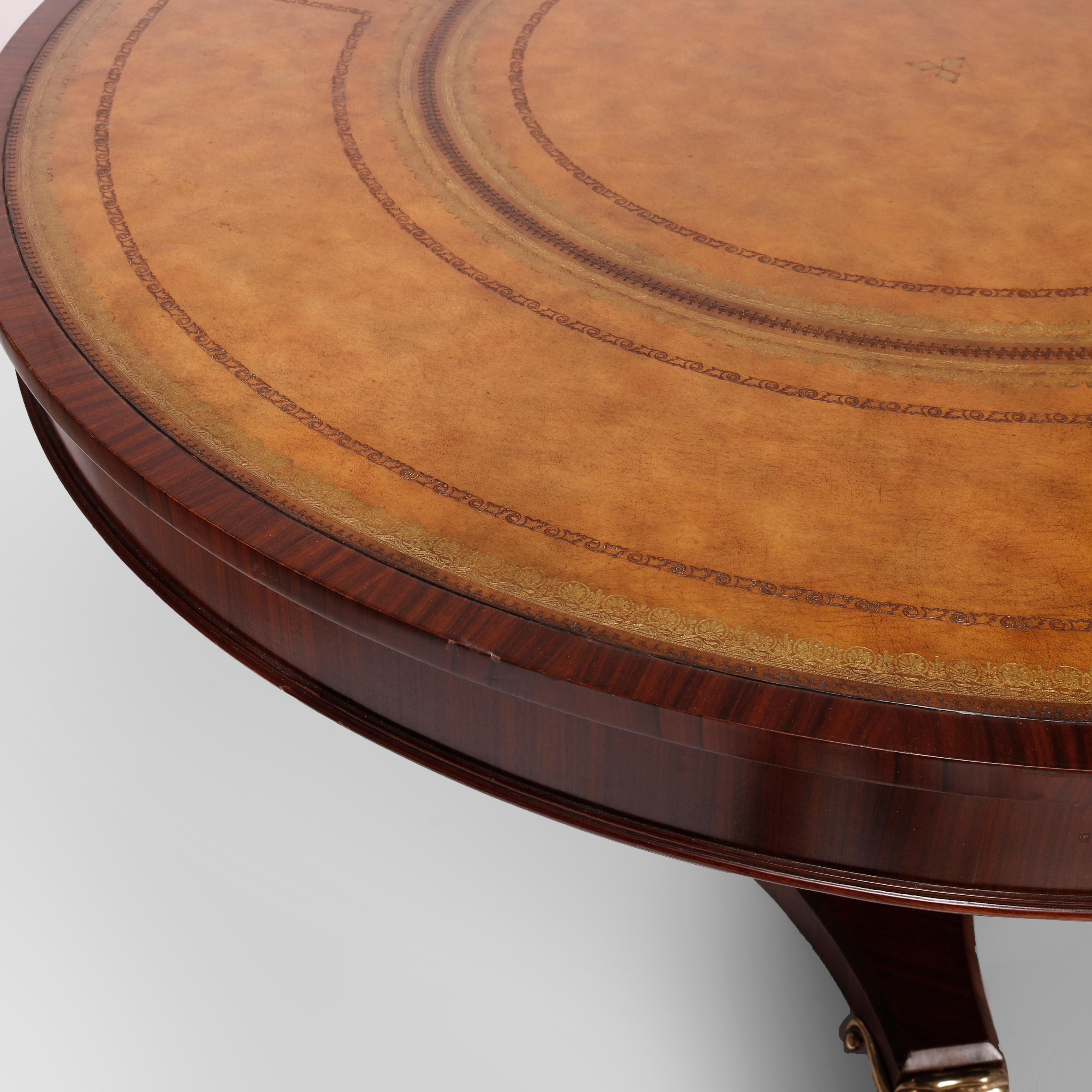 Laiton Table centrale néoclassique Maitland Smith en bois de rose, acajou, cuir et laiton en vente