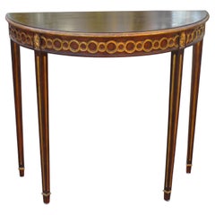 Mesa consola Demilune de estilo neoclásico Maitland Smith, circa 1980-1990