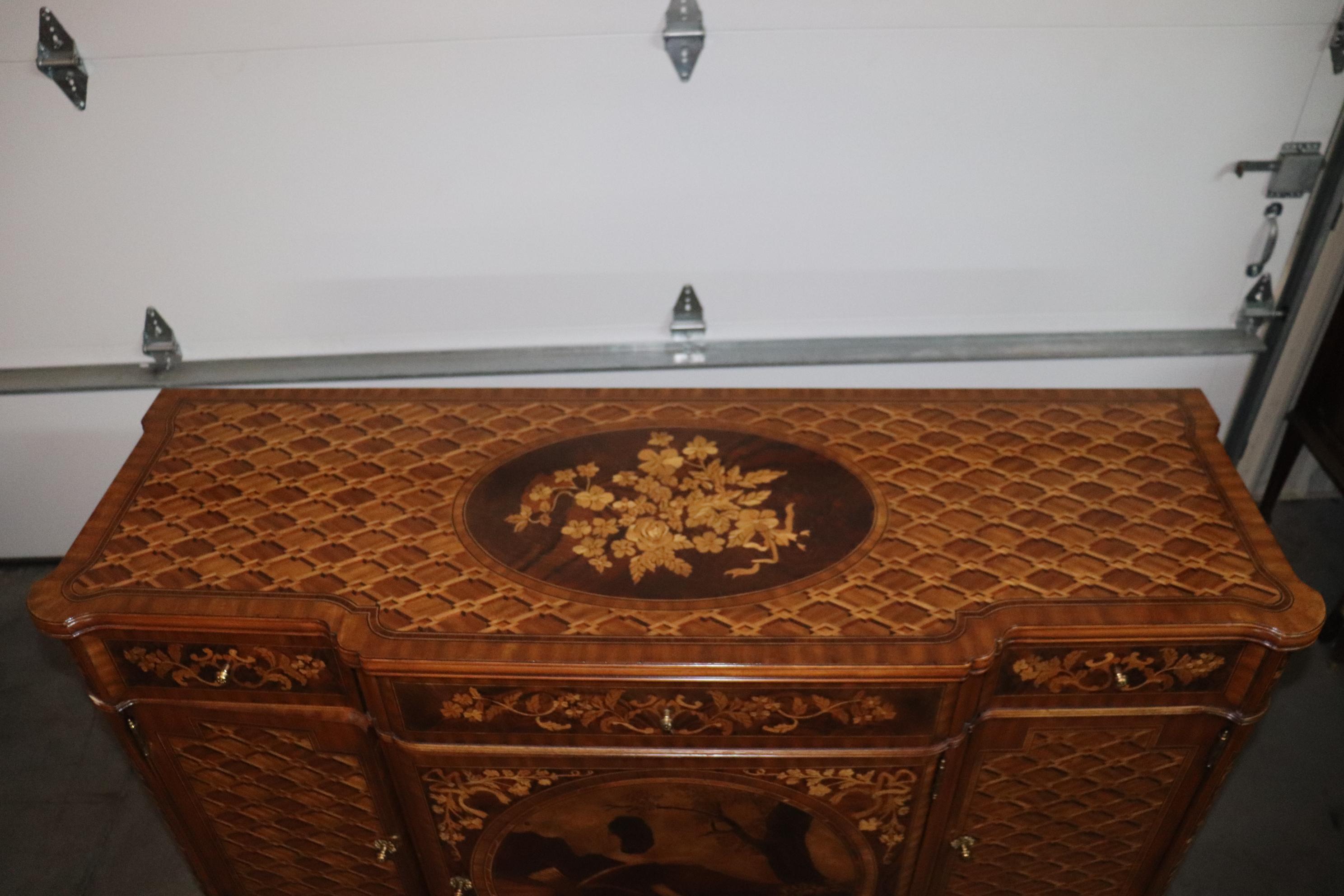 Maitland Smith Optical Illusion Inlaid French Louis XV Style Grand Commode  For Sale 8