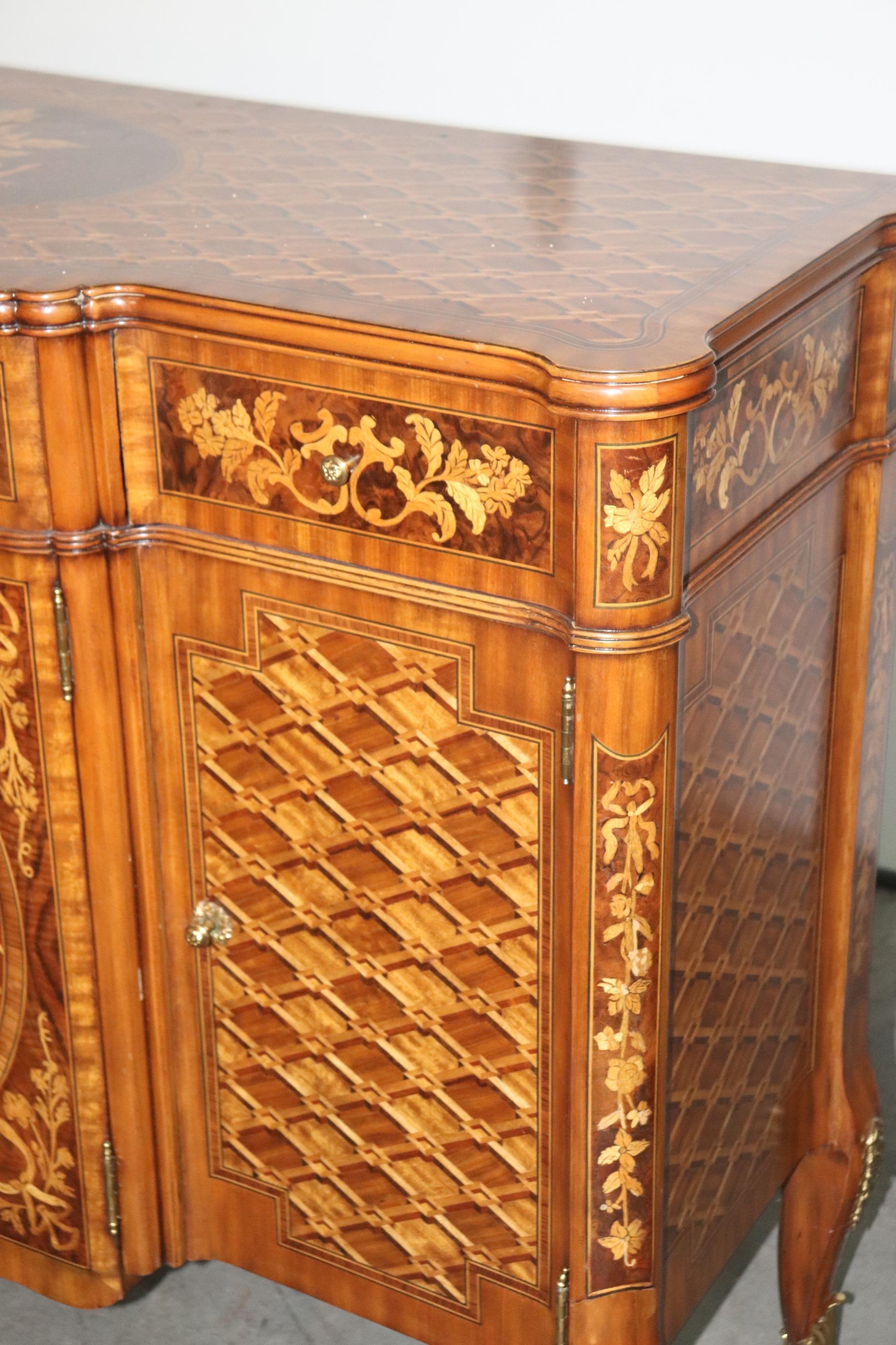 Maitland Smith Optical Illusion Inlaid French Louis XV Style Grand Commode  For Sale 2