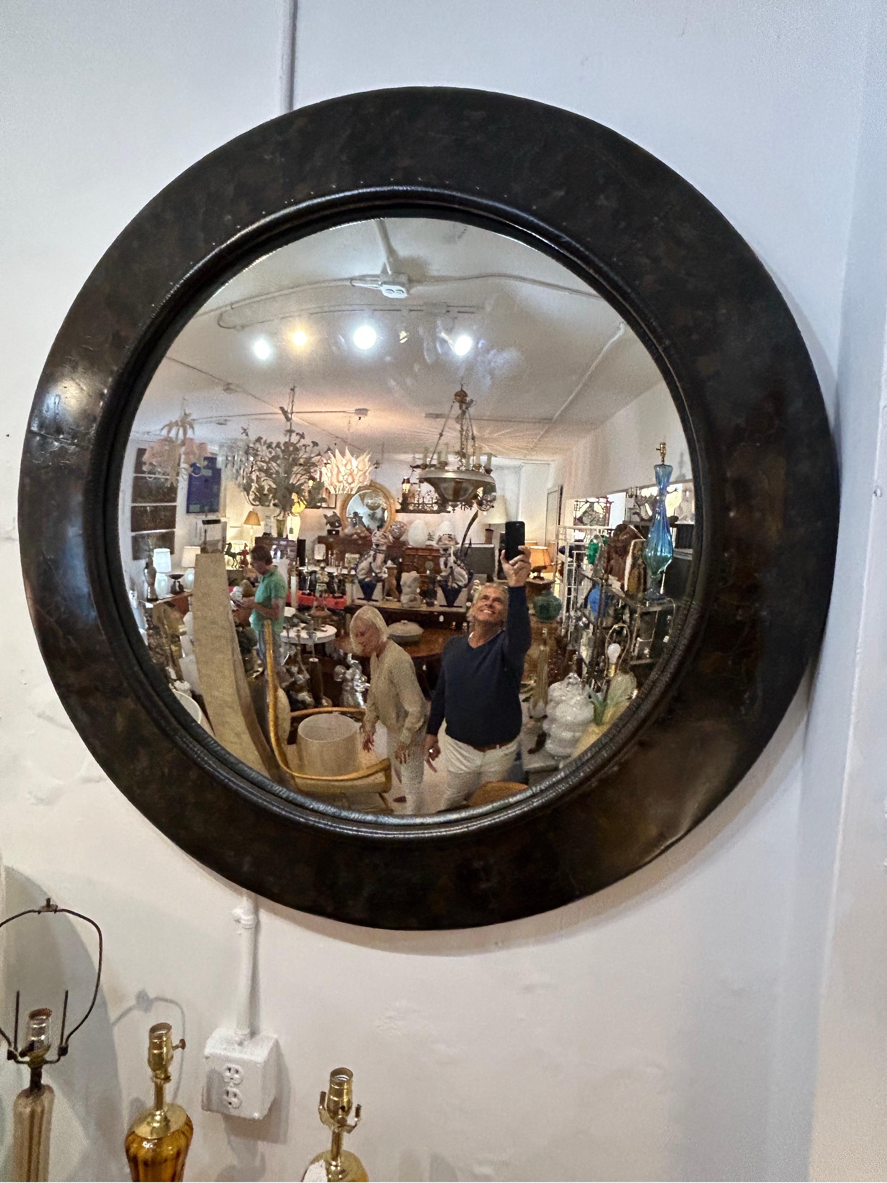 Maitland Smith Paul  Evans style convex mirror  In Good Condition For Sale In West Palm Beach, FL