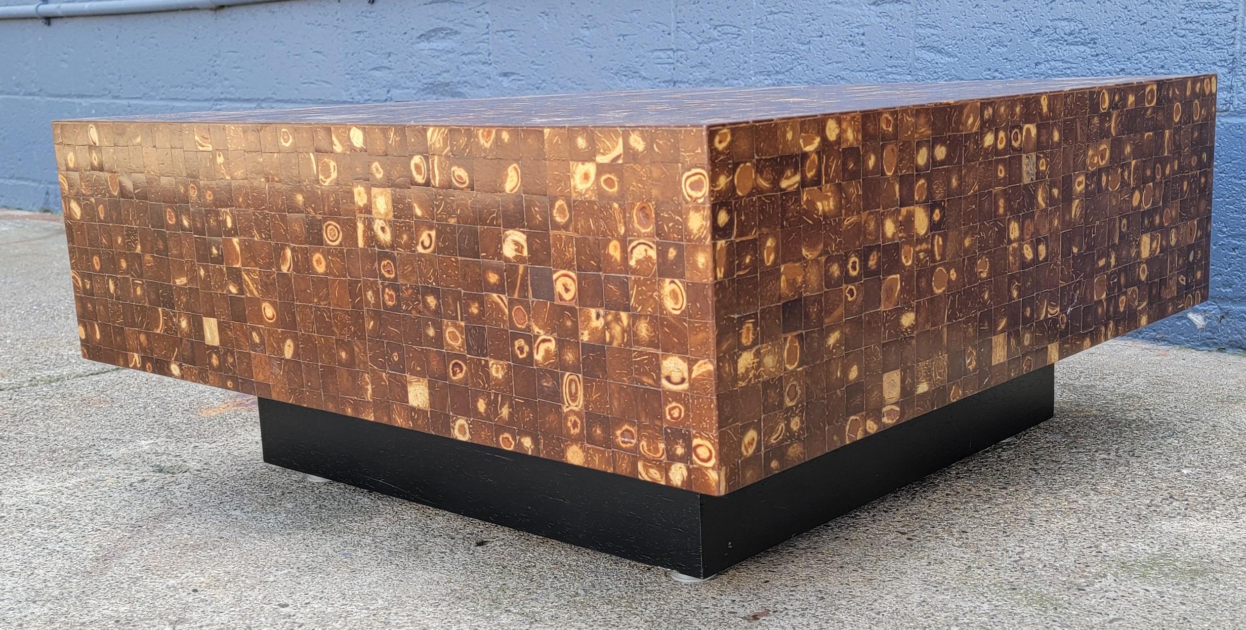 Maitland Smith Pen Shell Coffee  / Side Table 2