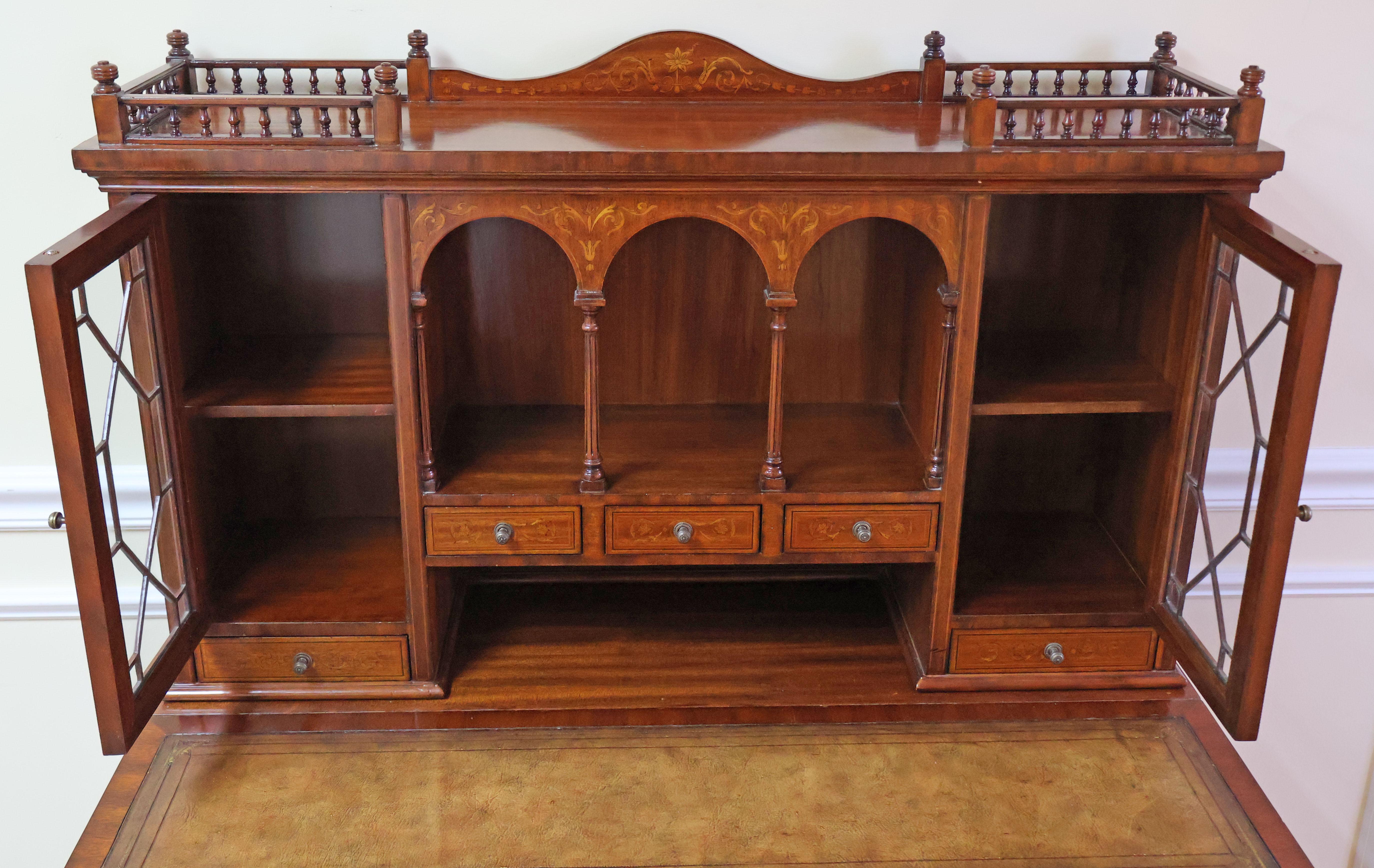 Maitland Smith Satinwood Inlaid Leather Writing Secretary Desk In Good Condition For Sale In Long Branch, NJ