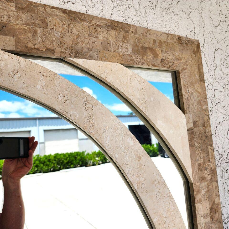 Maitland Smith Sculptural Console Table & Mirror Tessellated Stone Post Moder In Good Condition For Sale In Lake Worth, FL