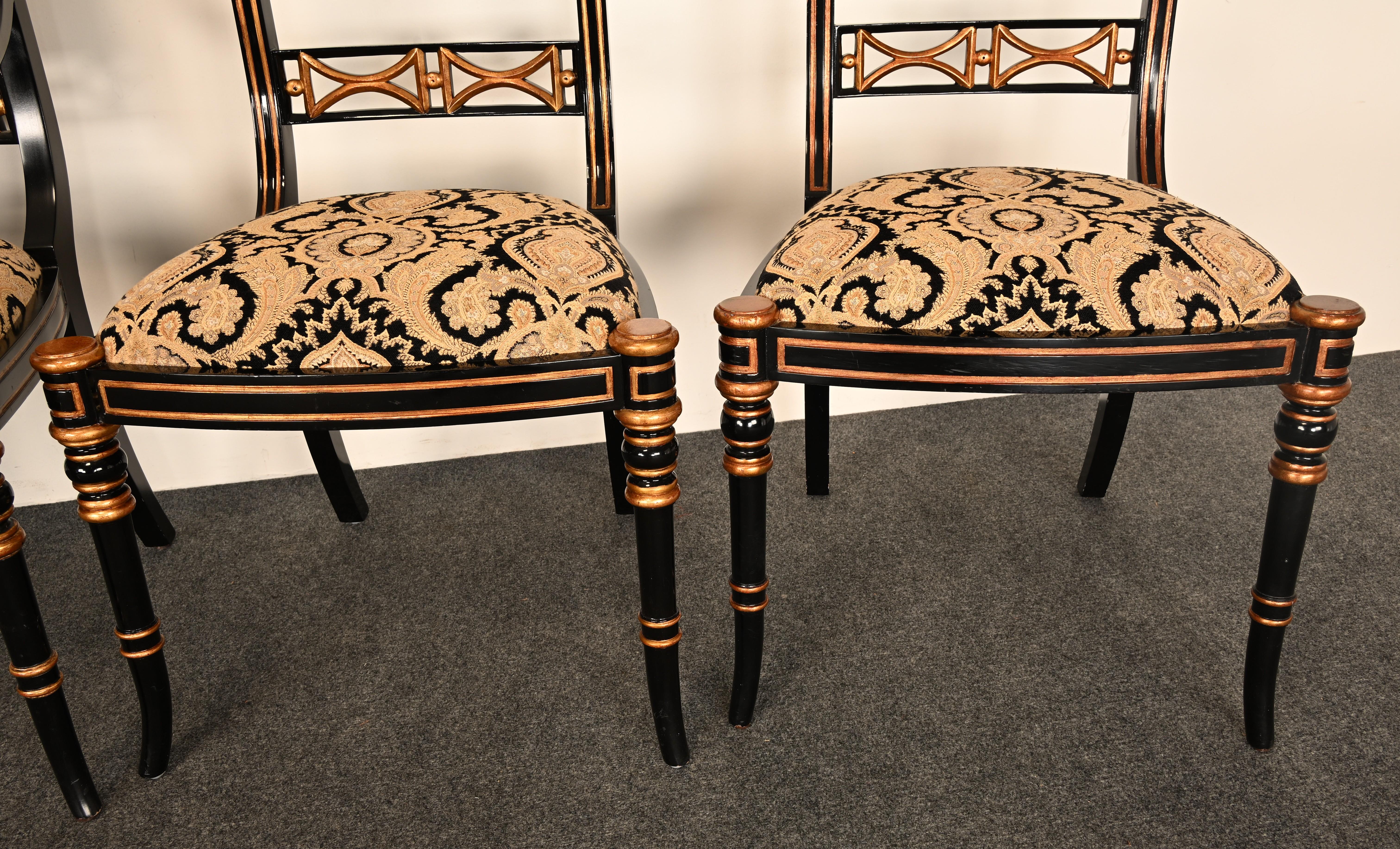 Legno Set di sei sedie da pranzo Regency in lacca nera di Maitland Smith, anni '90 in vendita