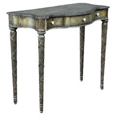 Maitland-Smith Mesa Consola Serpentina Hoja de Plata con Tres Cajones