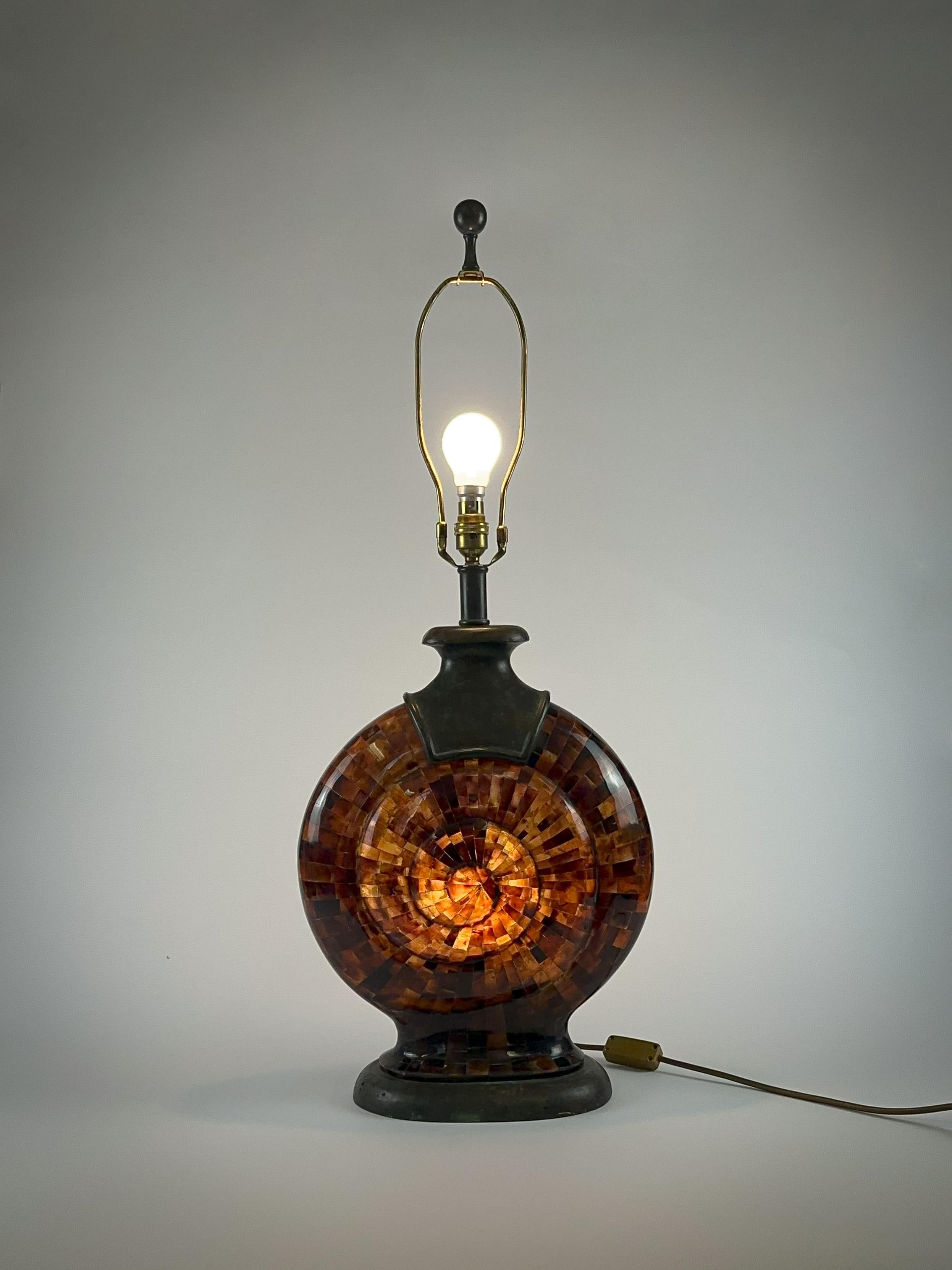 British Colonial Maitland-Smith Pen Shell and Patinated Bronze Snail Table Lamp, c. 1980s For Sale