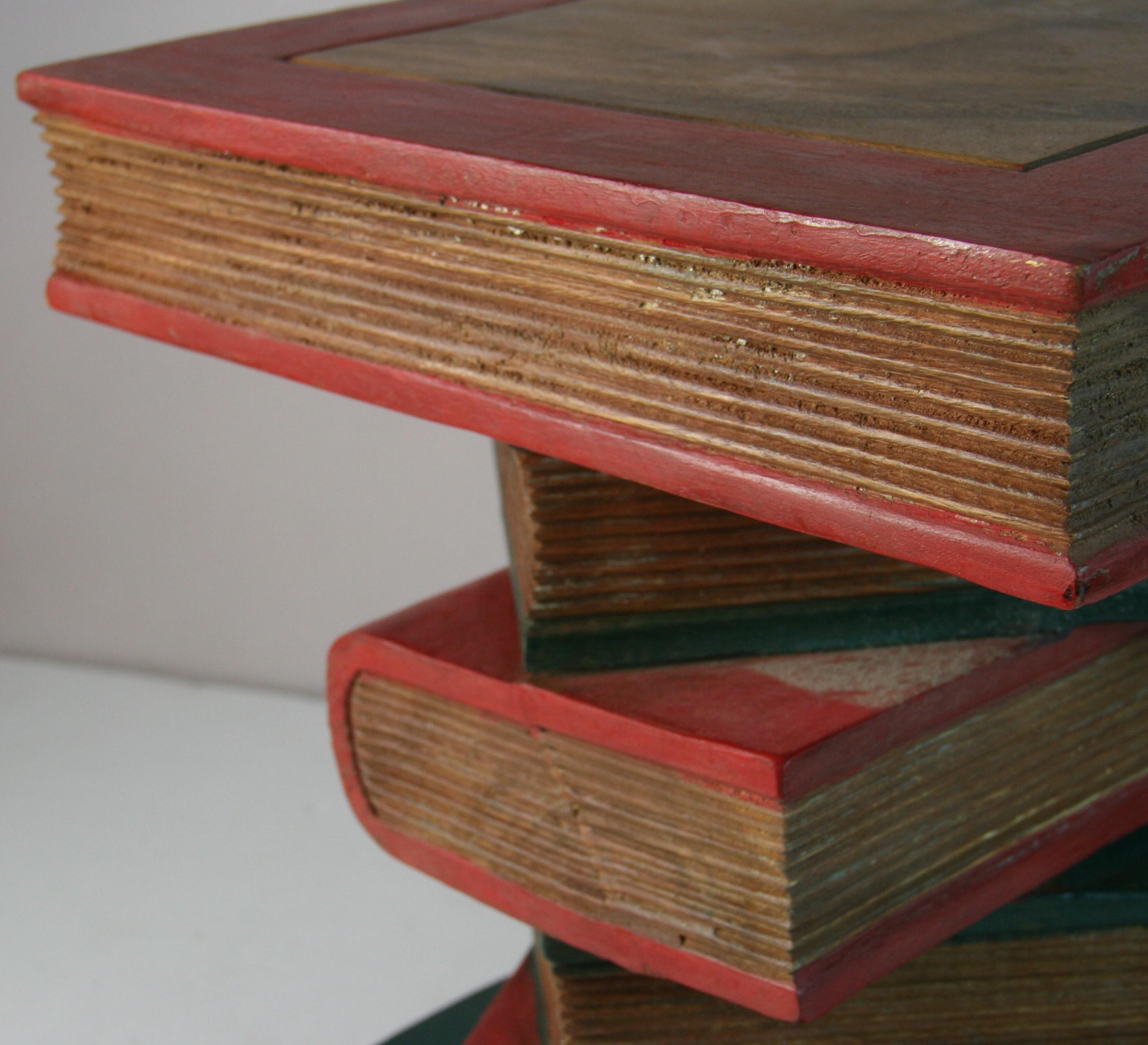 Maitland Smith Mesa auxiliar para libros apilados de madera maciza en venta 2
