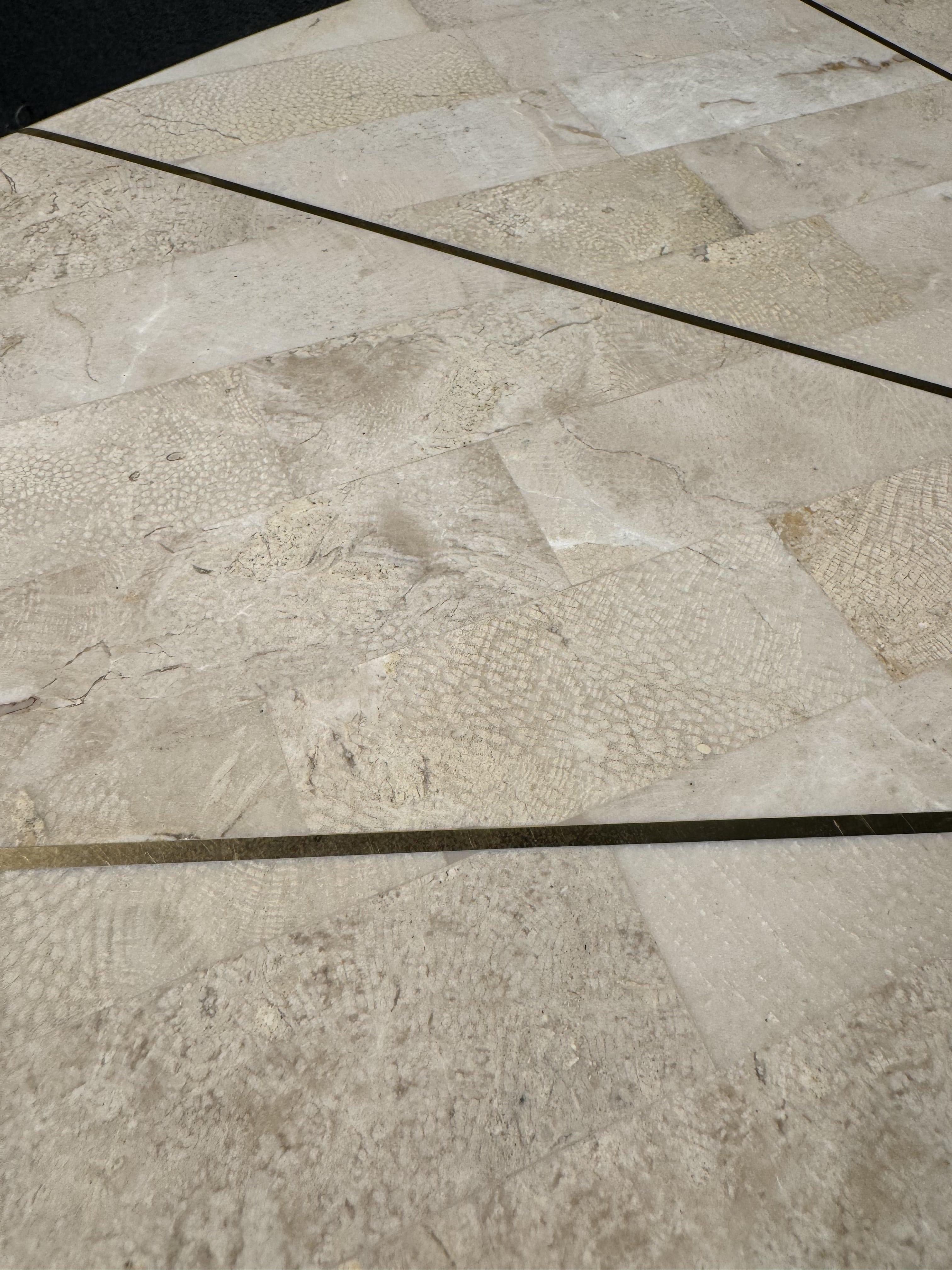 Mesa consola Demilune Maitland Smith Stone en venta 6