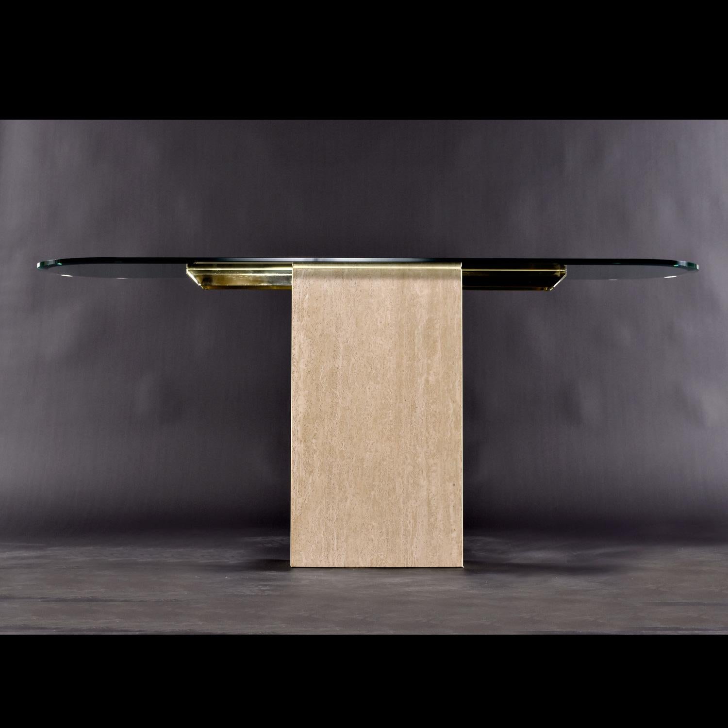 Maitland-Smith Style Brass and Glass Travertine Stone Pedestal Console Table Bon état - En vente à Chattanooga, TN