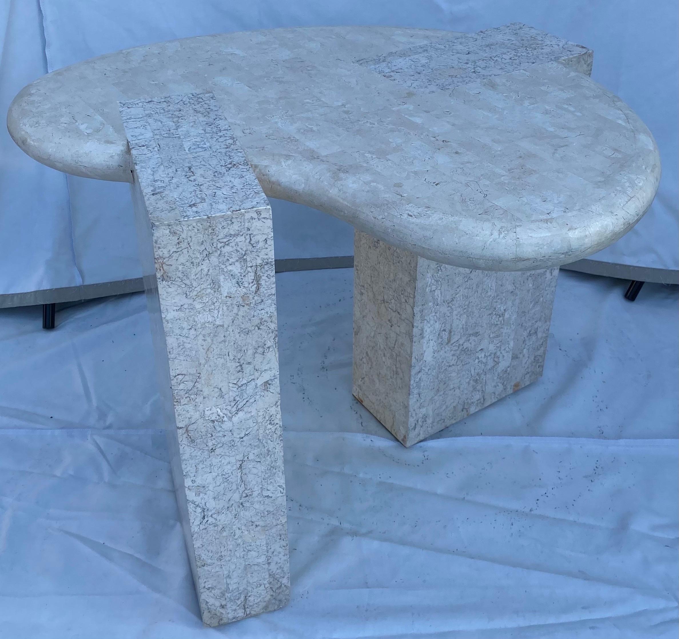 Maitland Smith Style Tessellated Stone Biomorphic Modern Side End Table, 1970's  In Good Condition In Lambertville, NJ