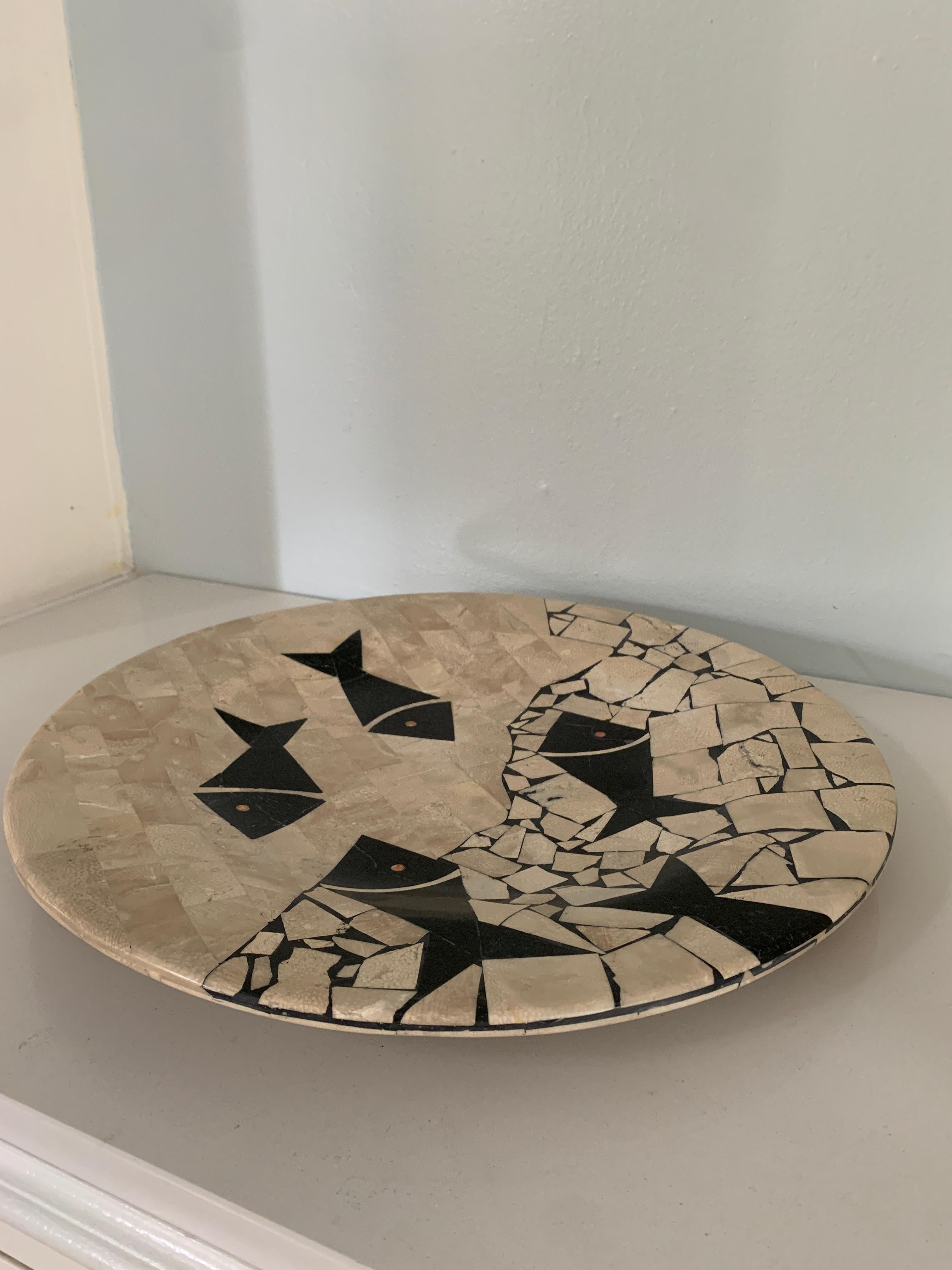 Tessellated Stone Bowl with Fish in the Style of Maitland Smith  In Good Condition For Sale In Los Angeles, CA