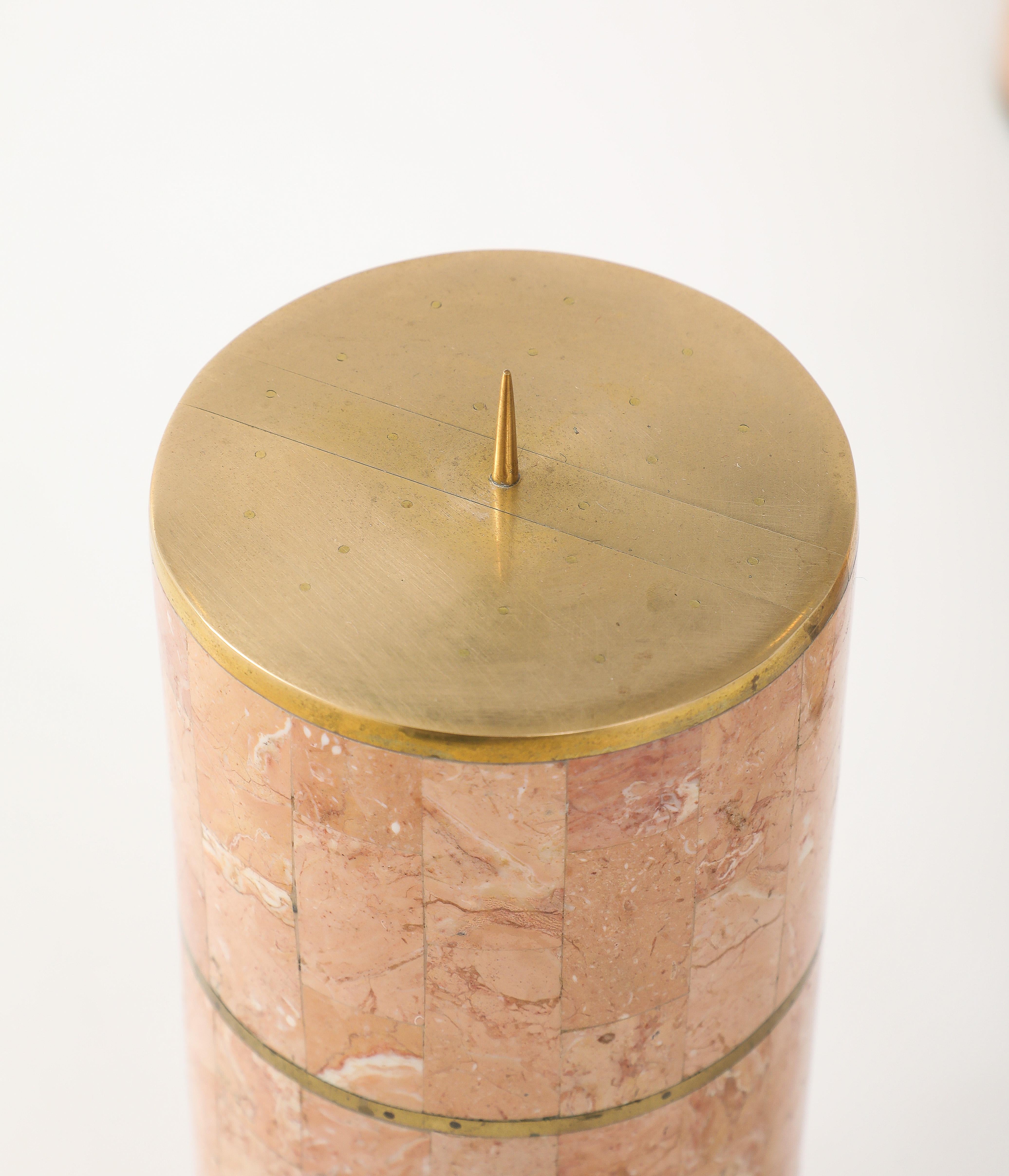 Maitland Smith Kerzenhalter aus Mosaikstein und Messing, 1980er Jahre, Design im Angebot 1