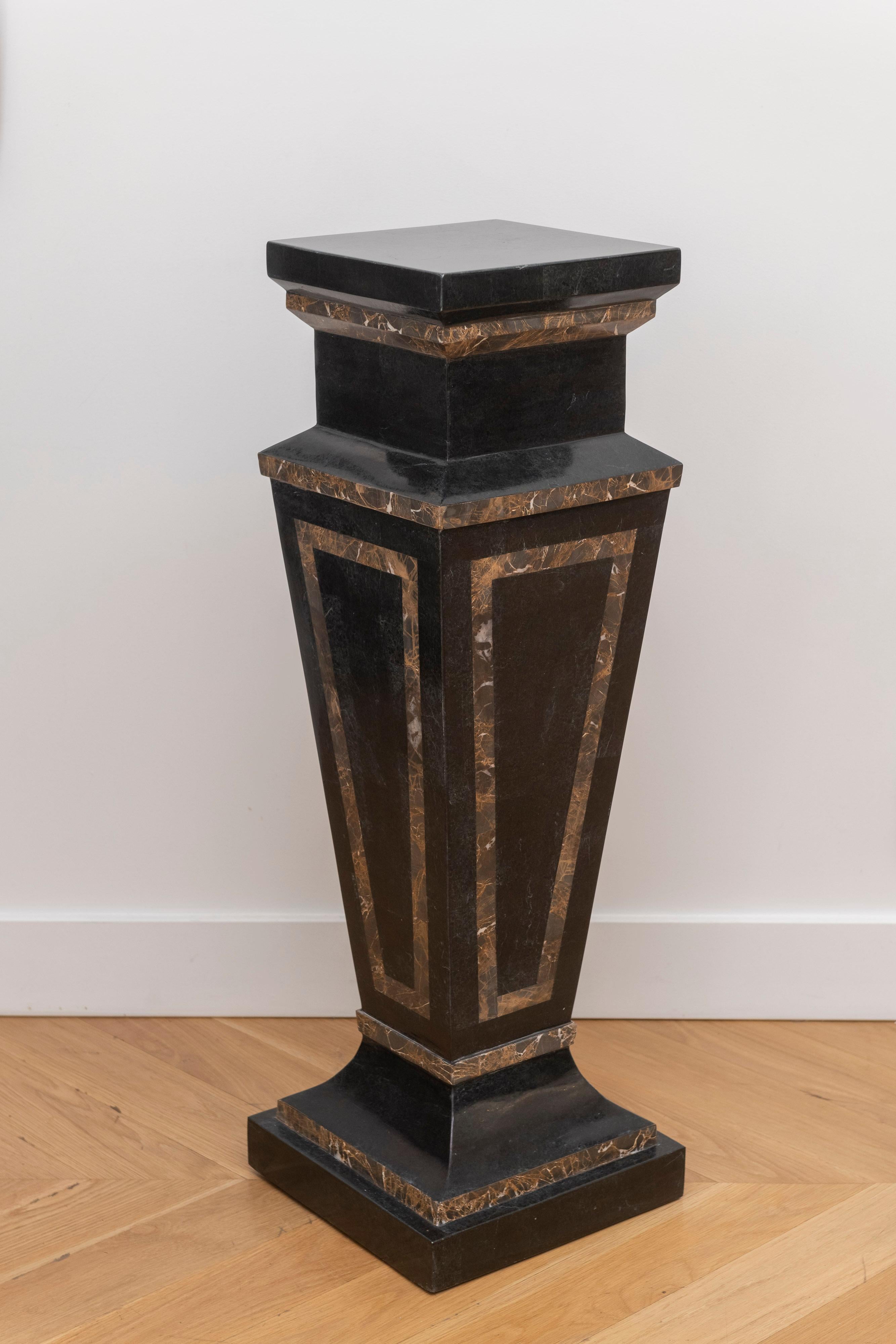 Maitland - Smith Tessellated Column / Pedestal In Good Condition For Sale In San Francisco, CA