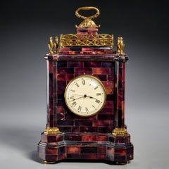 Orologio da tavolo in ottone e corno tessellato di Maitland Smith con scomparto nascosto